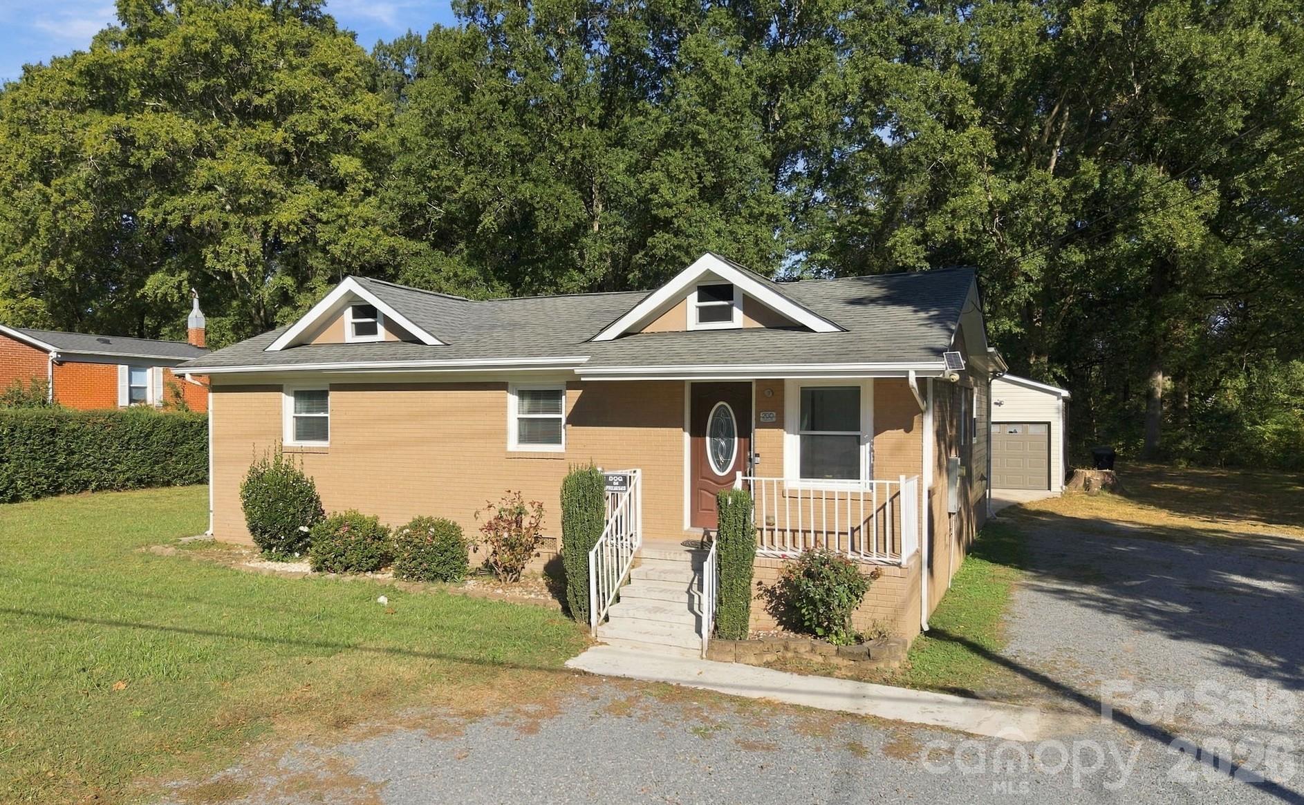 200 Walnut Street Property Photo