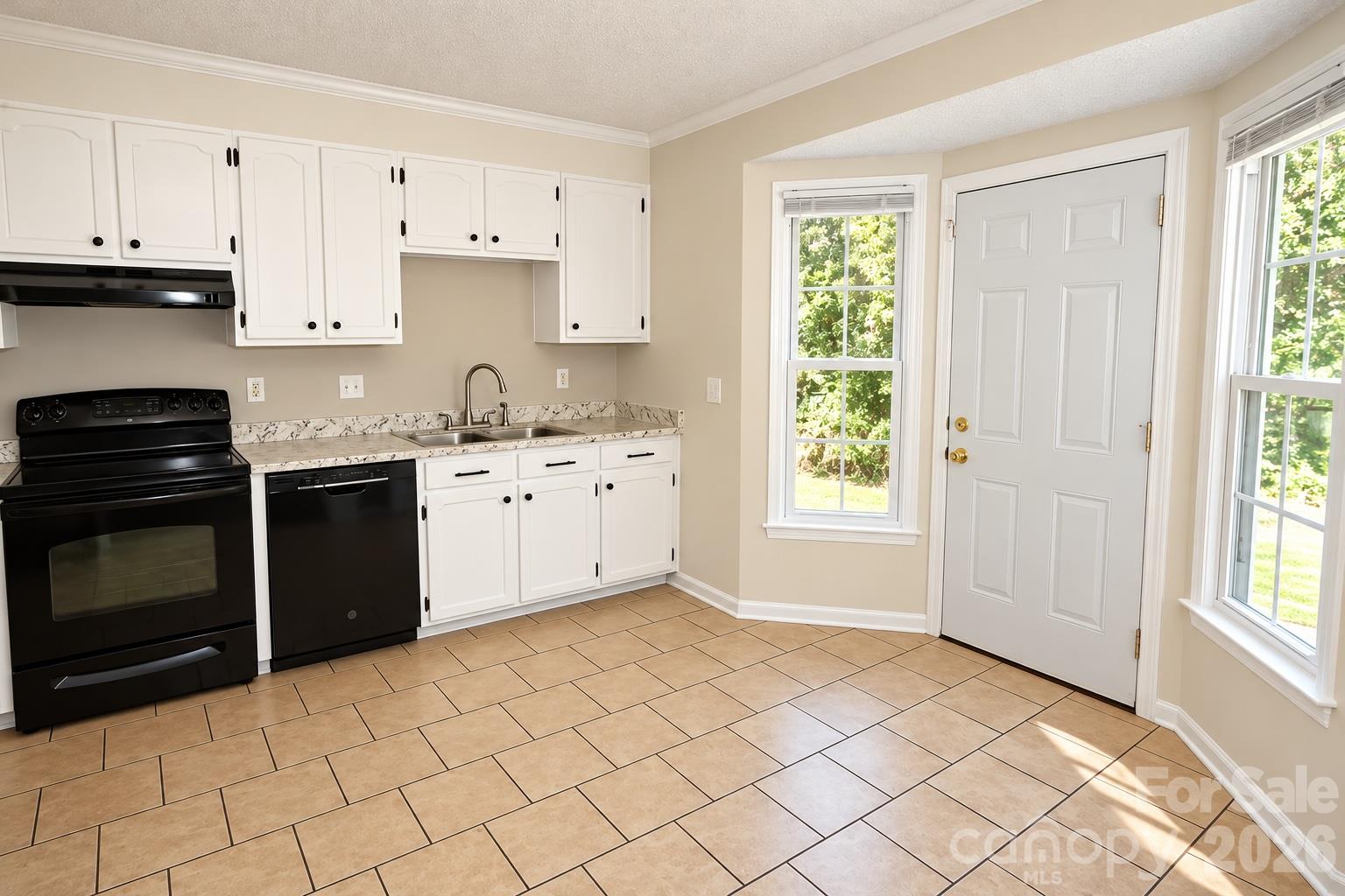 501 Mary Charlotte Drive Property Photo 6