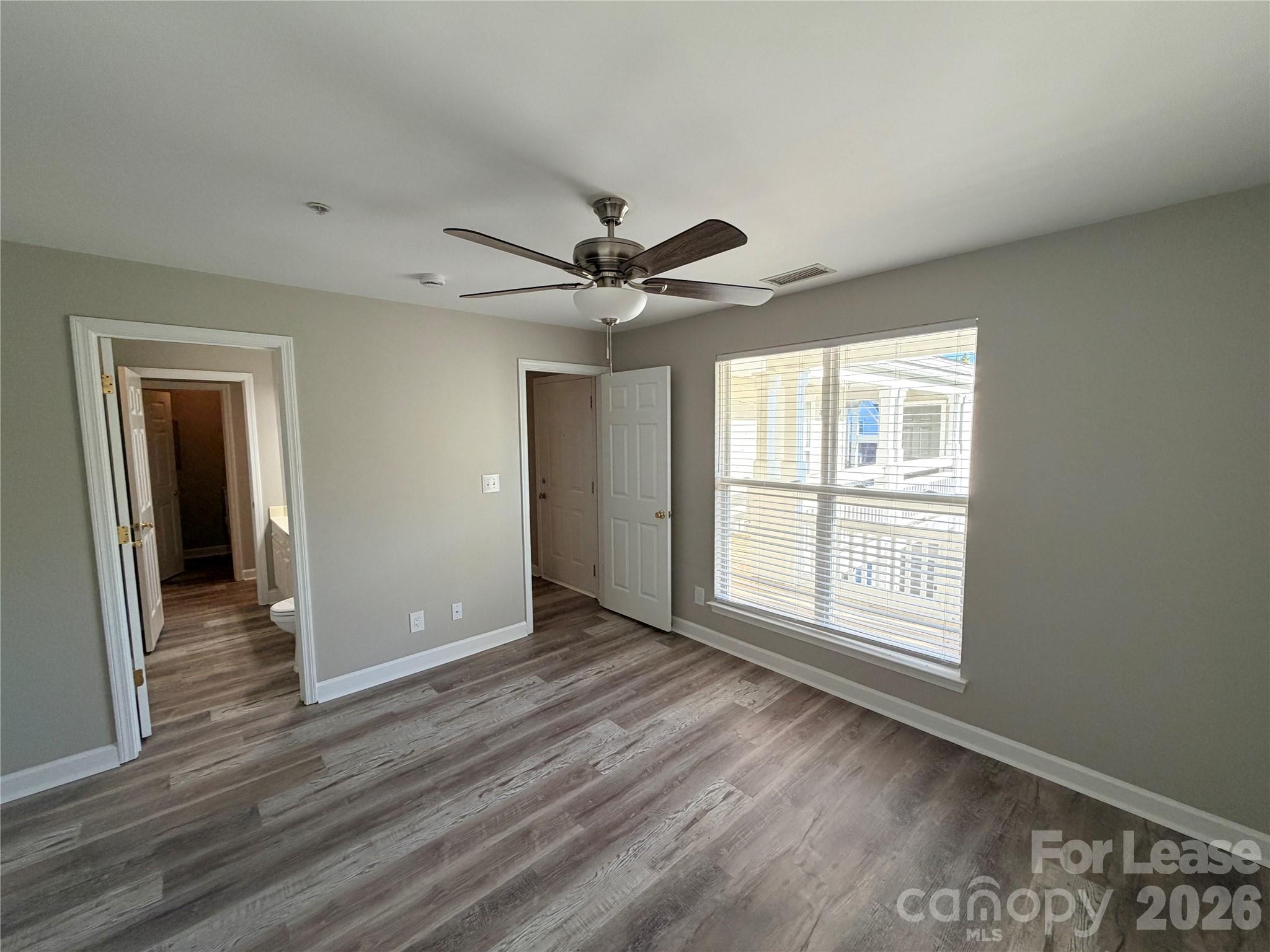 547 Southeast Drive Property Photo 11