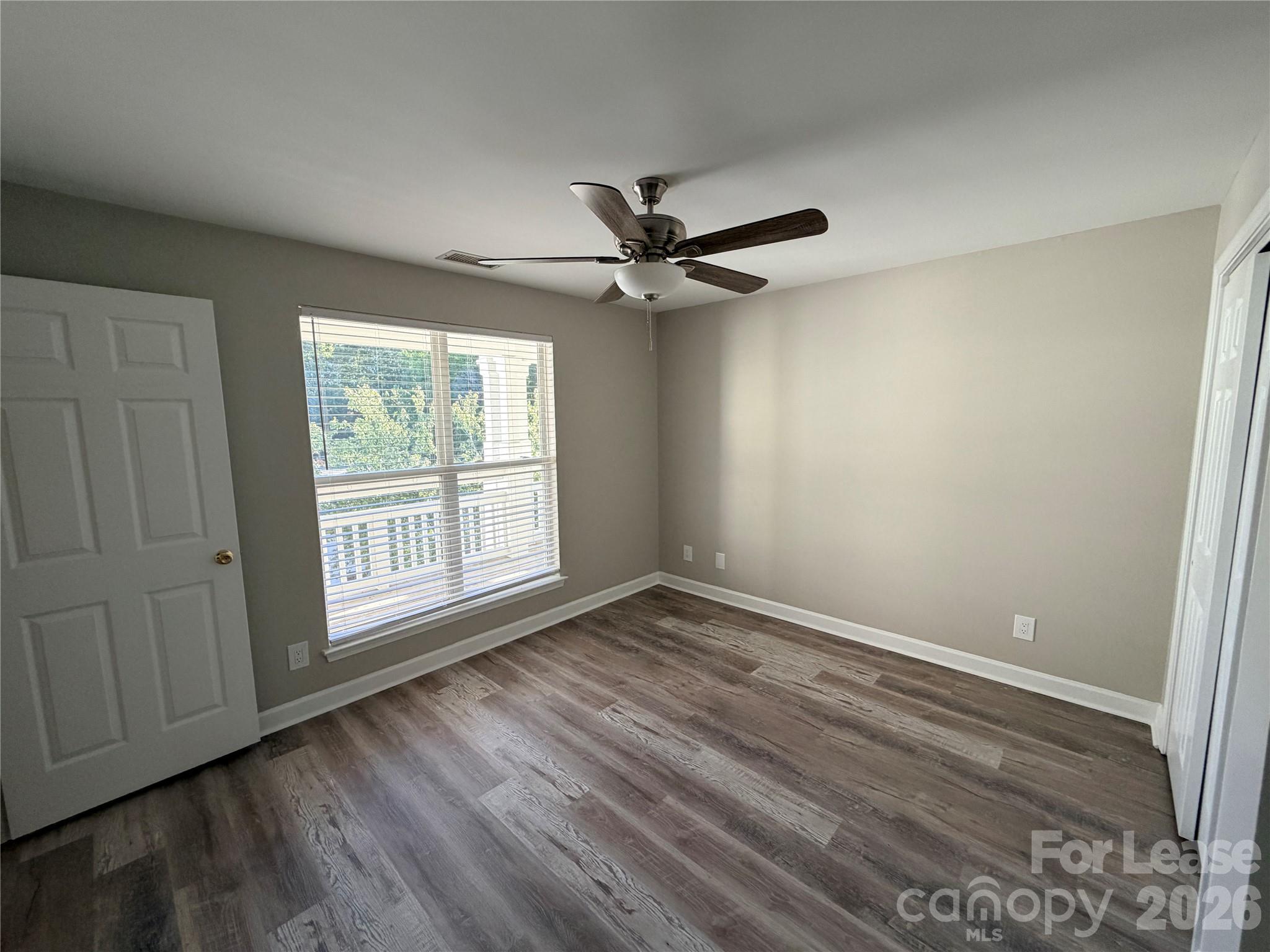 547 Southeast Drive Property Photo 12