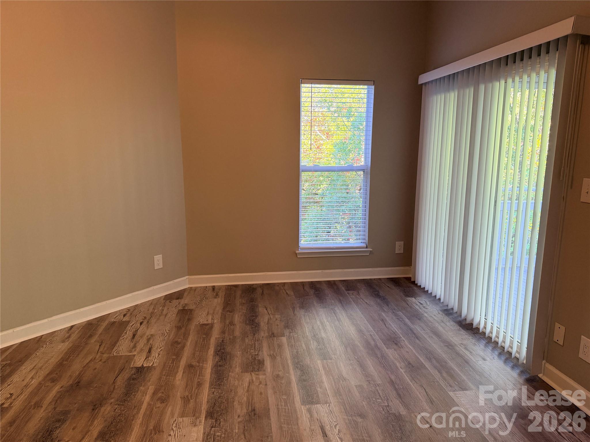 547 Southeast Drive Property Photo 25