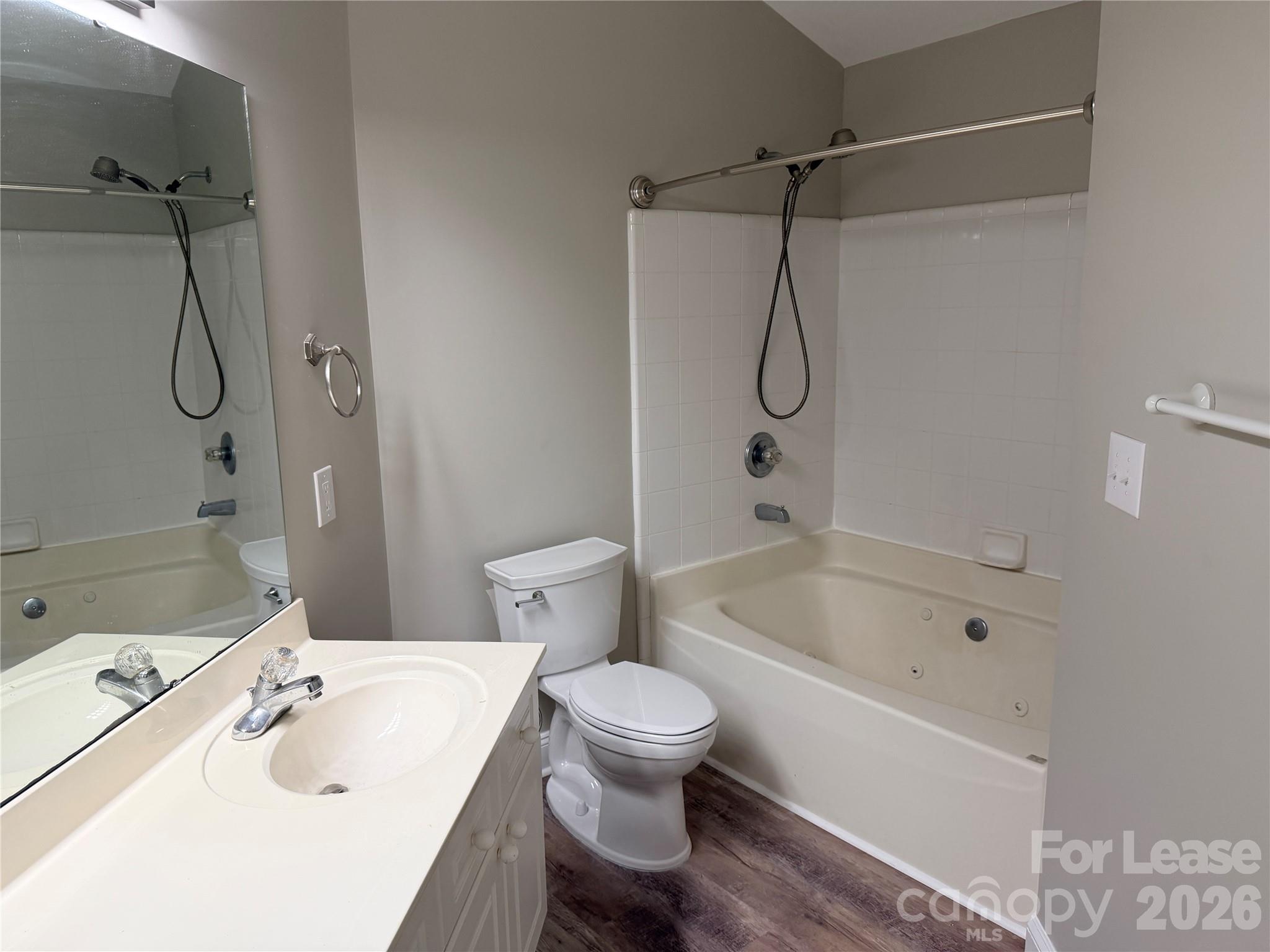547 Southeast Drive Property Photo 29