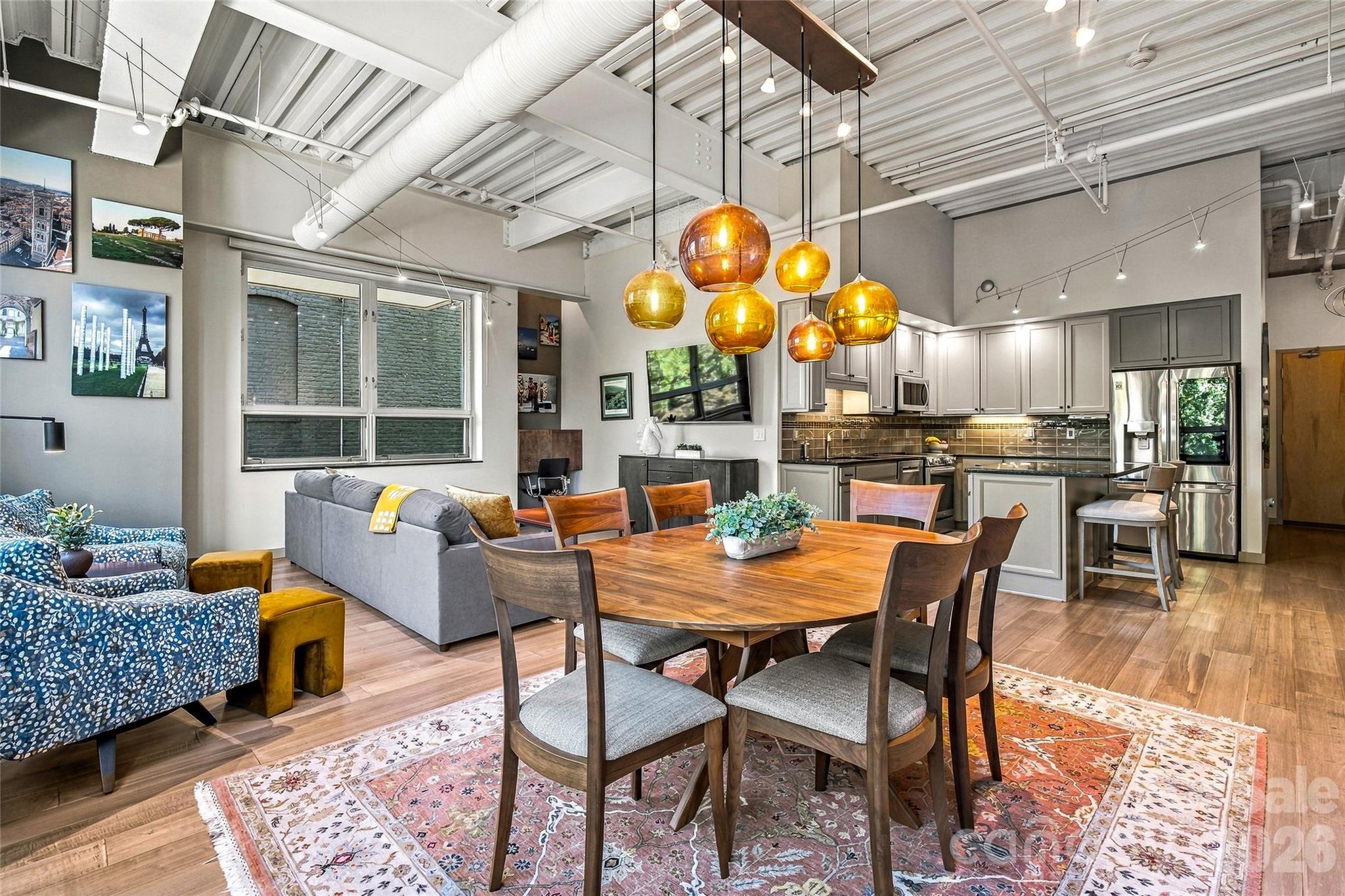 12 S Lexington Avenue 209 Property Photo 3