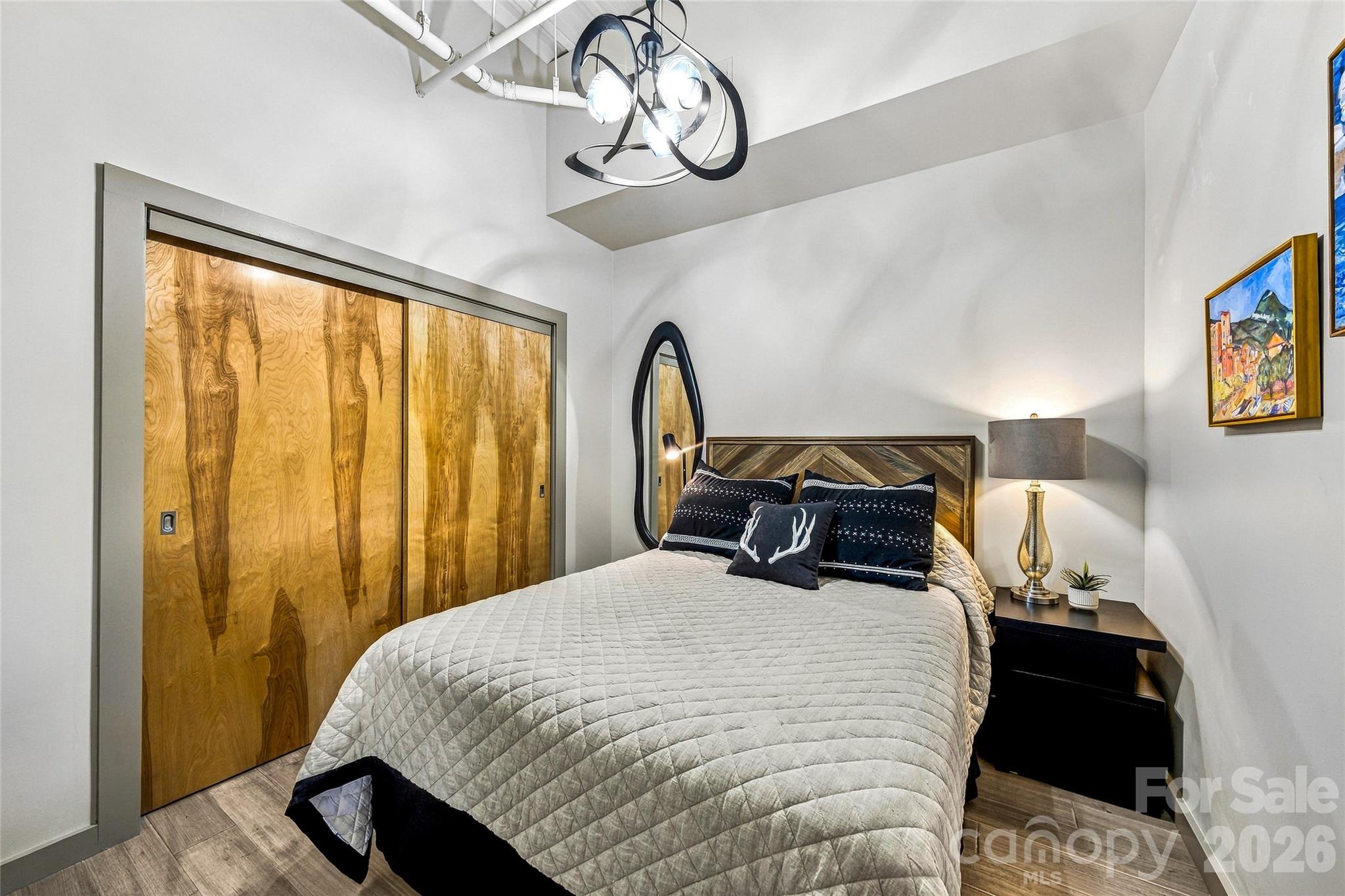 12 S Lexington Avenue 209 Property Photo 9