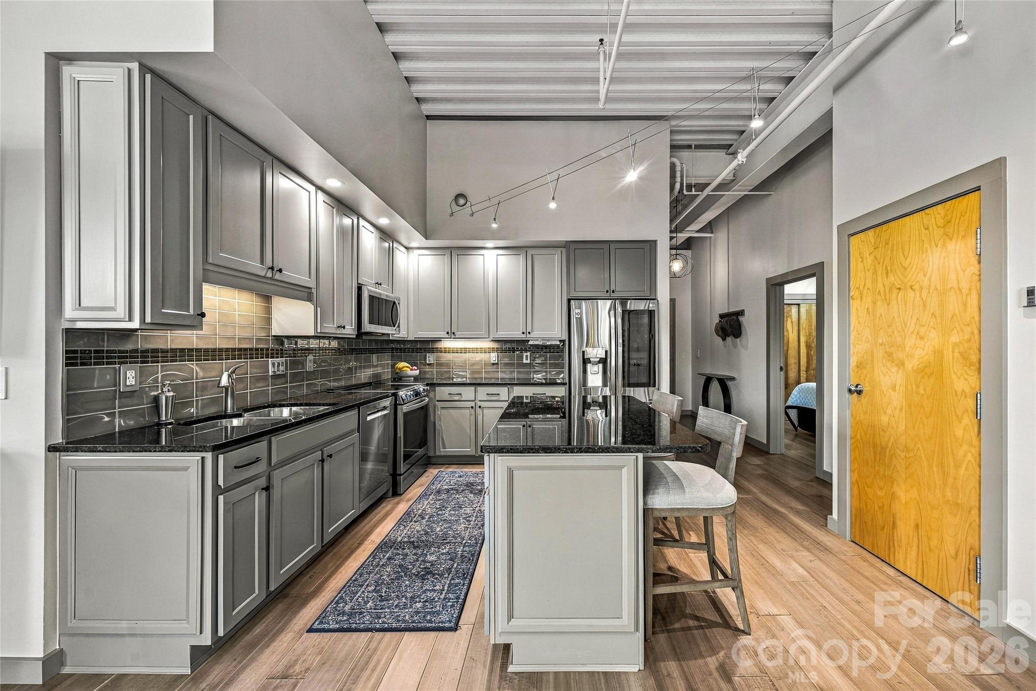 12 S Lexington Avenue 209 Property Photo 12