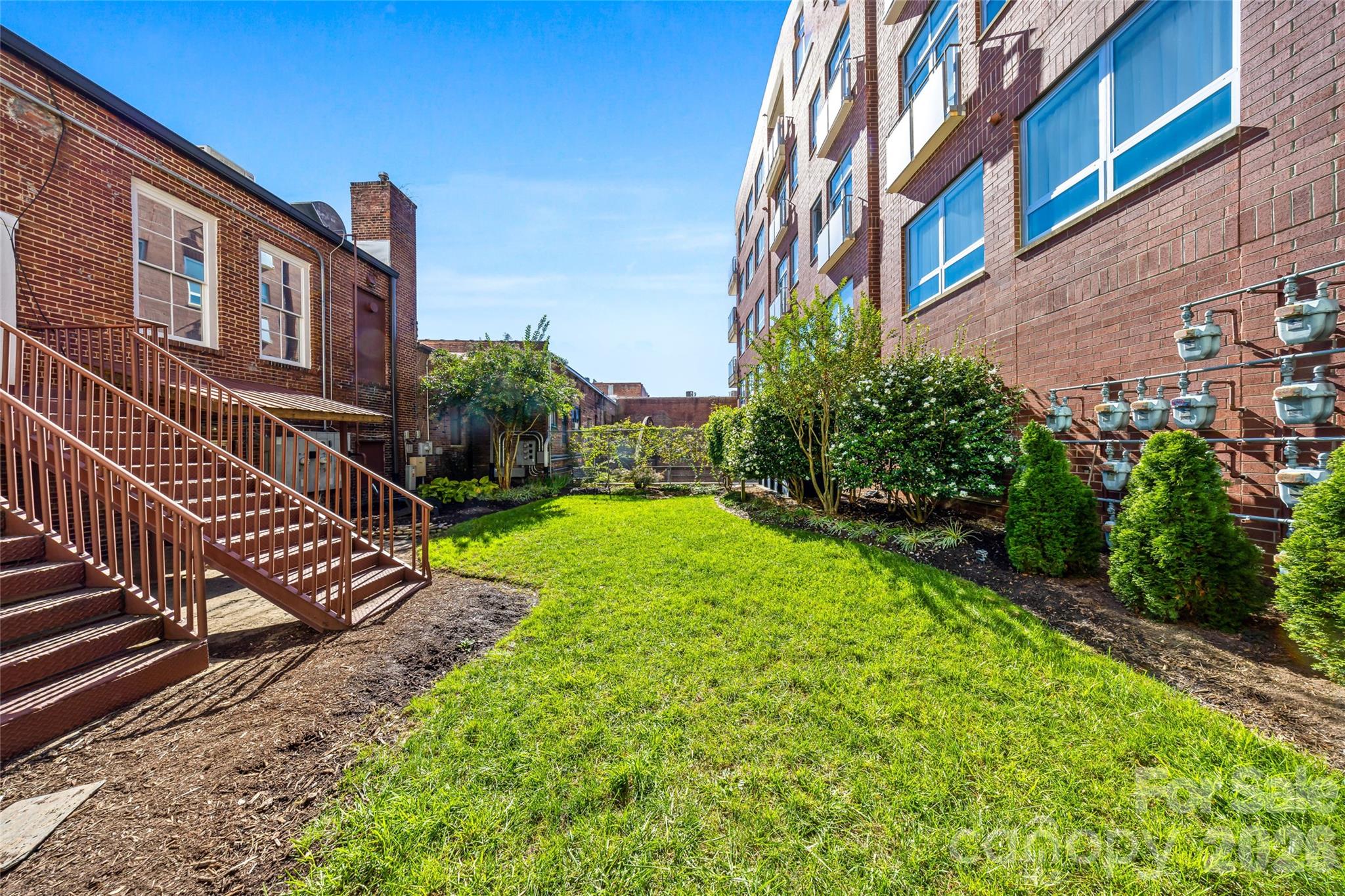 12 S Lexington Avenue 209 Property Photo 17