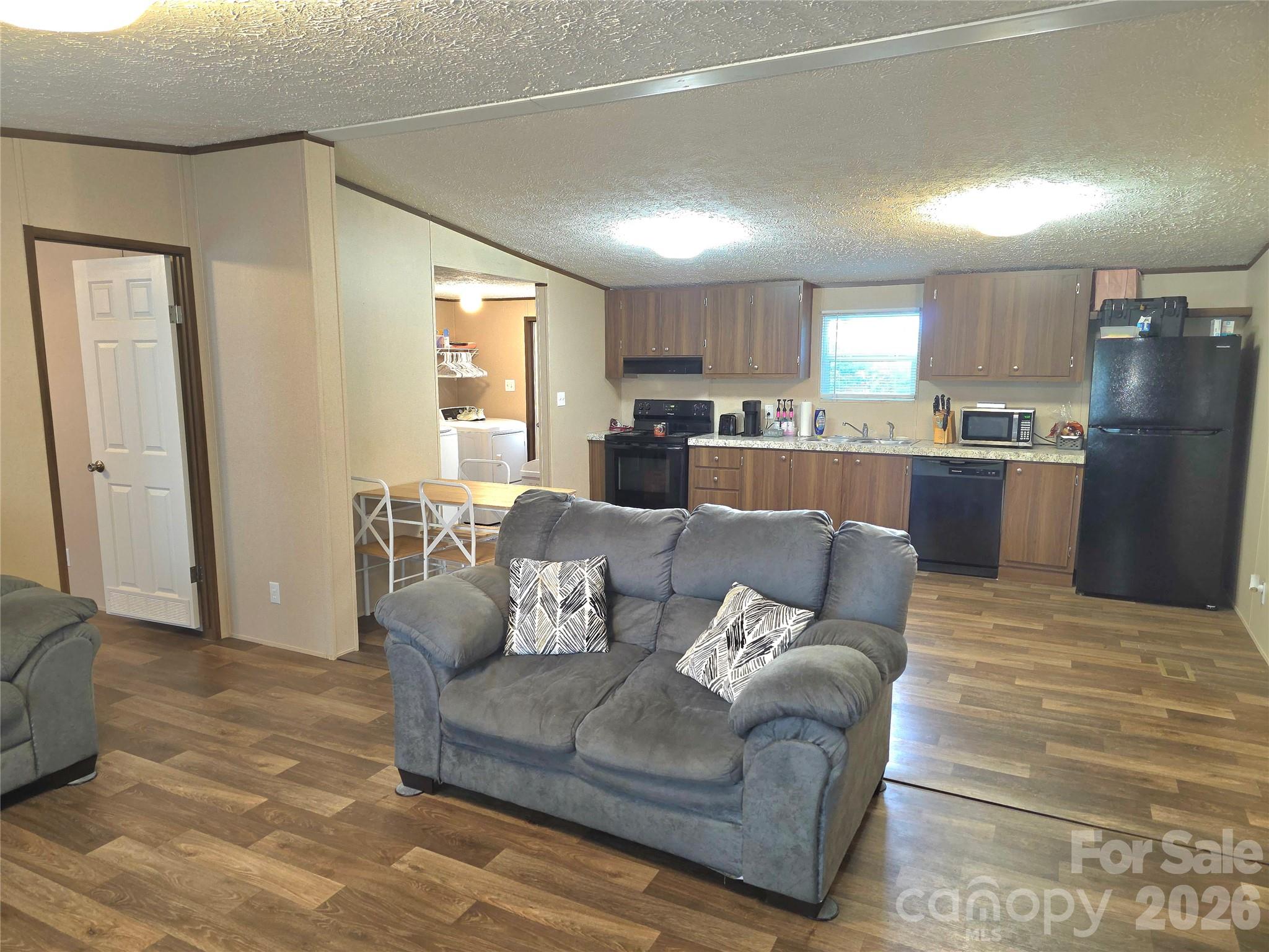 3080 Medicine Bow None Property Photo 4