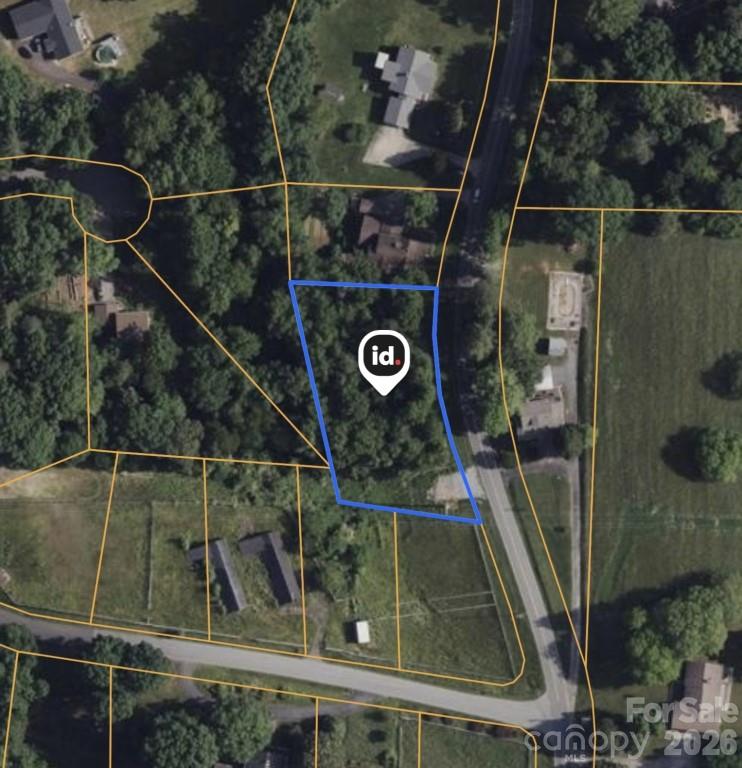 405 Catawba Street Property Photo 4