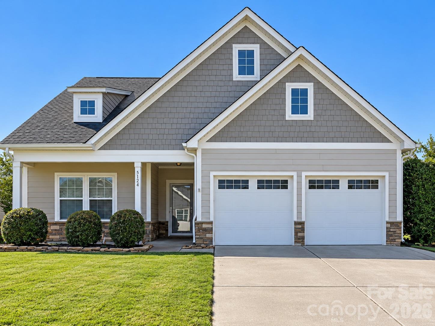 5124 Sand Trap Court Property Photo 1