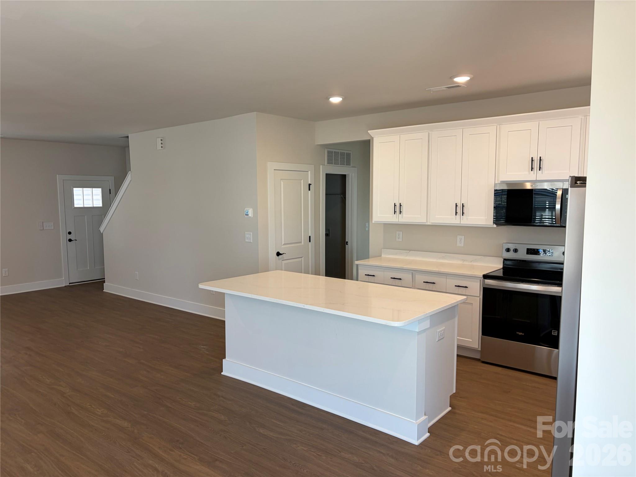 720 Wesley Drive Property Photo 5
