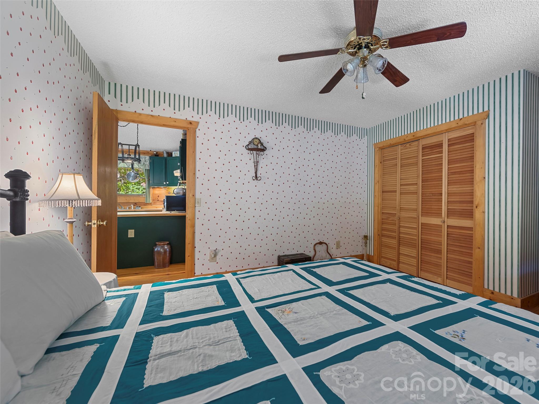 716 Wolf Laurel Drive Property Photo 20