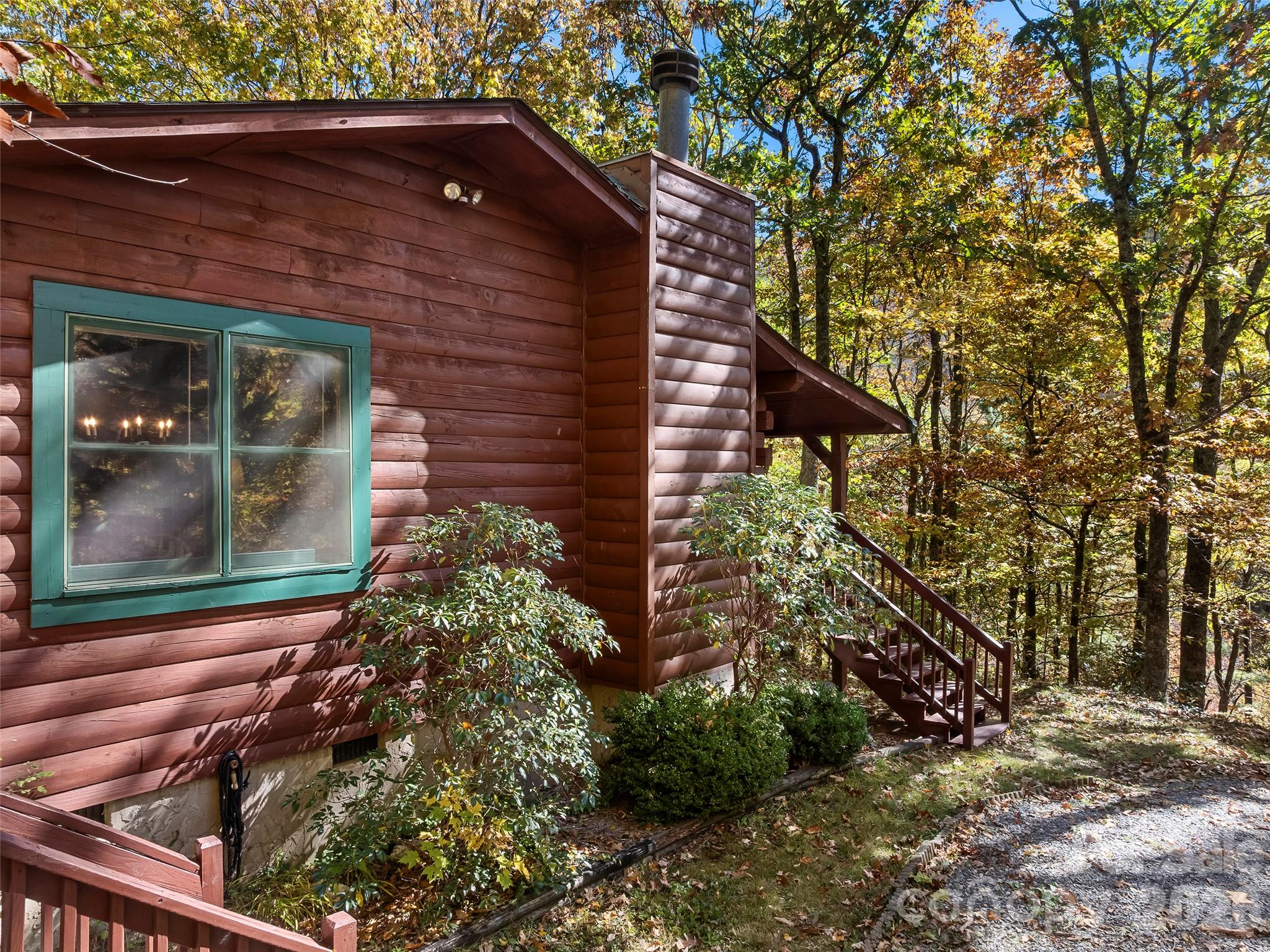 716 Wolf Laurel Drive Property Photo 27