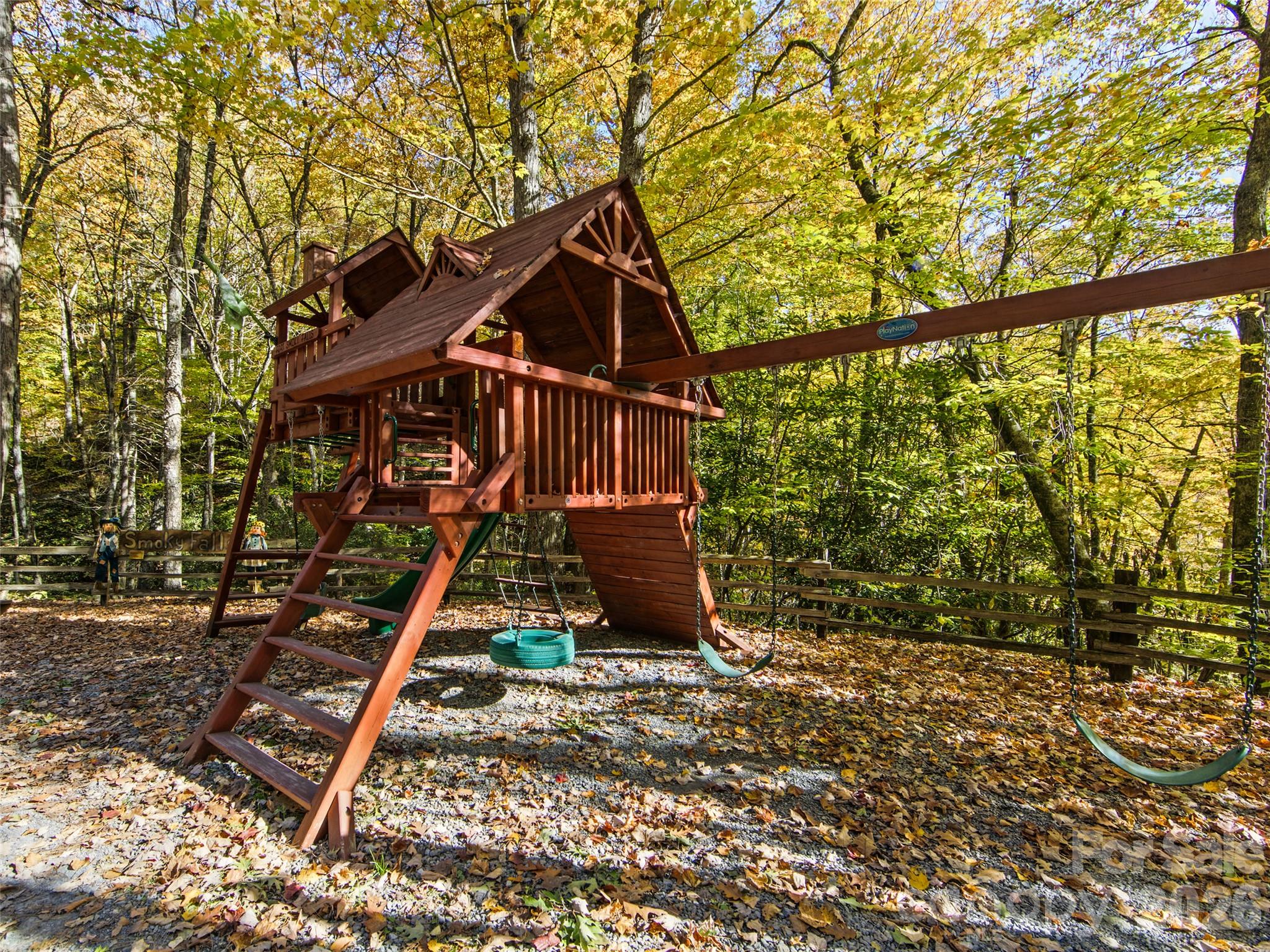 716 Wolf Laurel Drive Property Photo 33