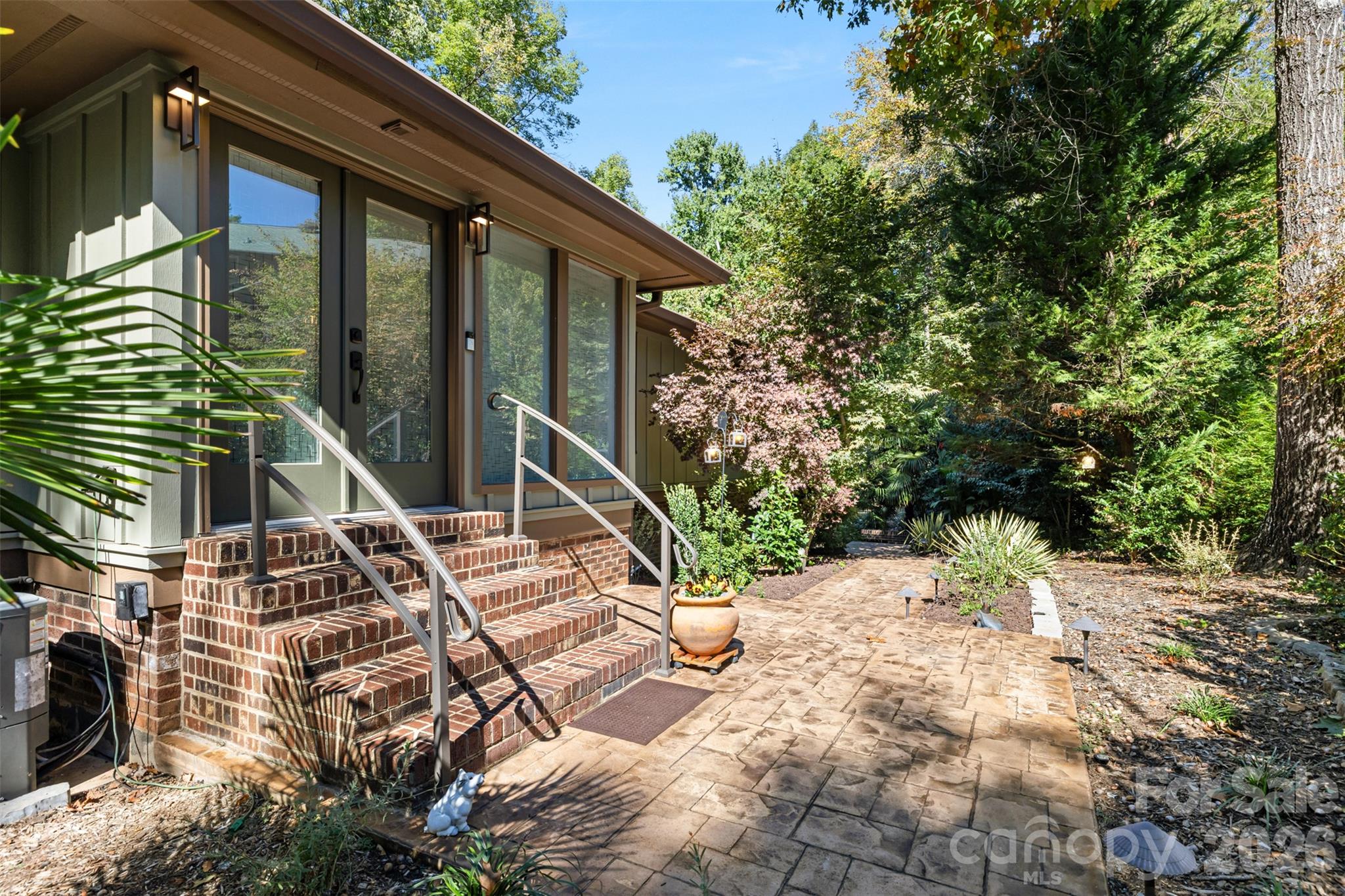 4 Thornwood Lane Property Photo 3