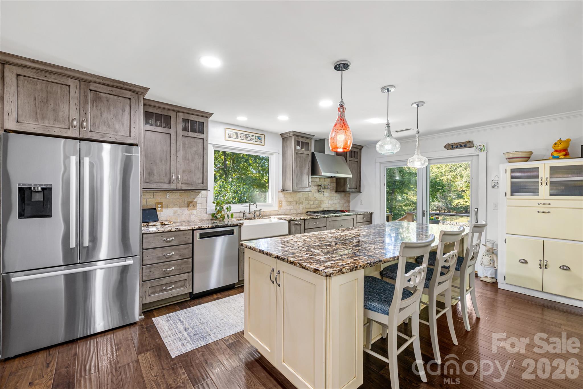 4 Thornwood Lane Property Photo 7
