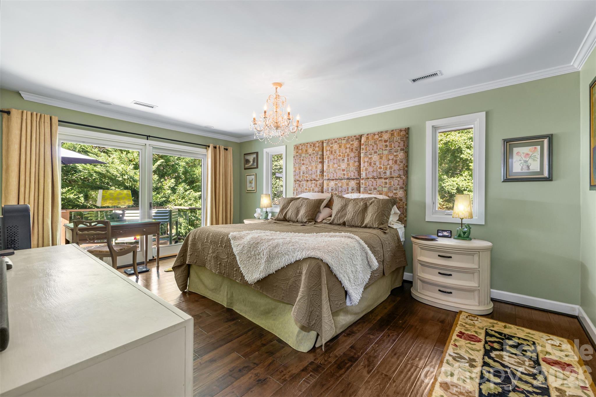 4 Thornwood Lane Property Photo 11