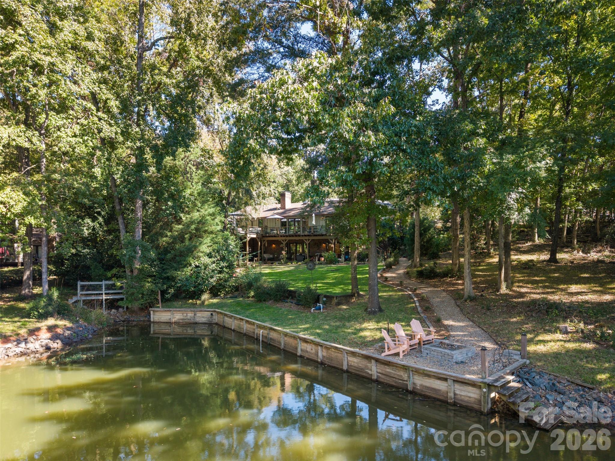 4 Thornwood Lane Property Photo 24