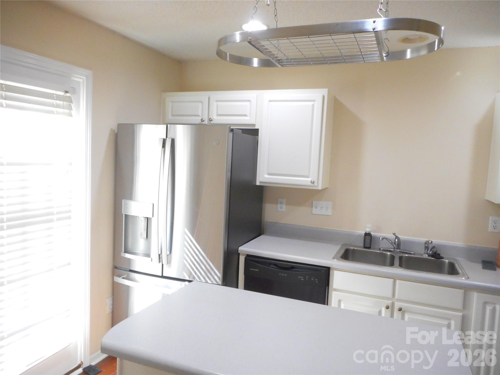1726 Forest Side Lane Property Photo 6