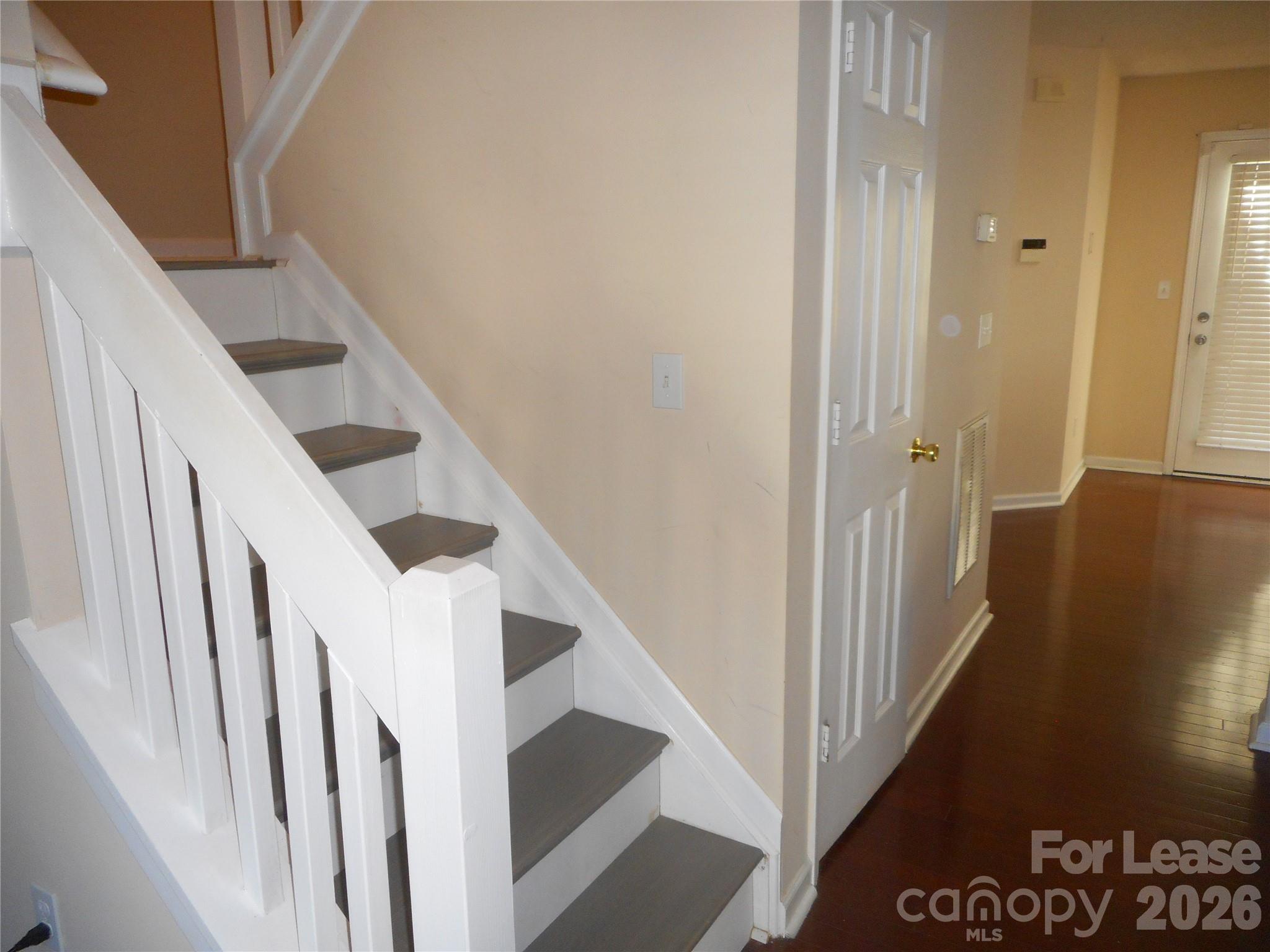 1726 Forest Side Lane Property Photo 7