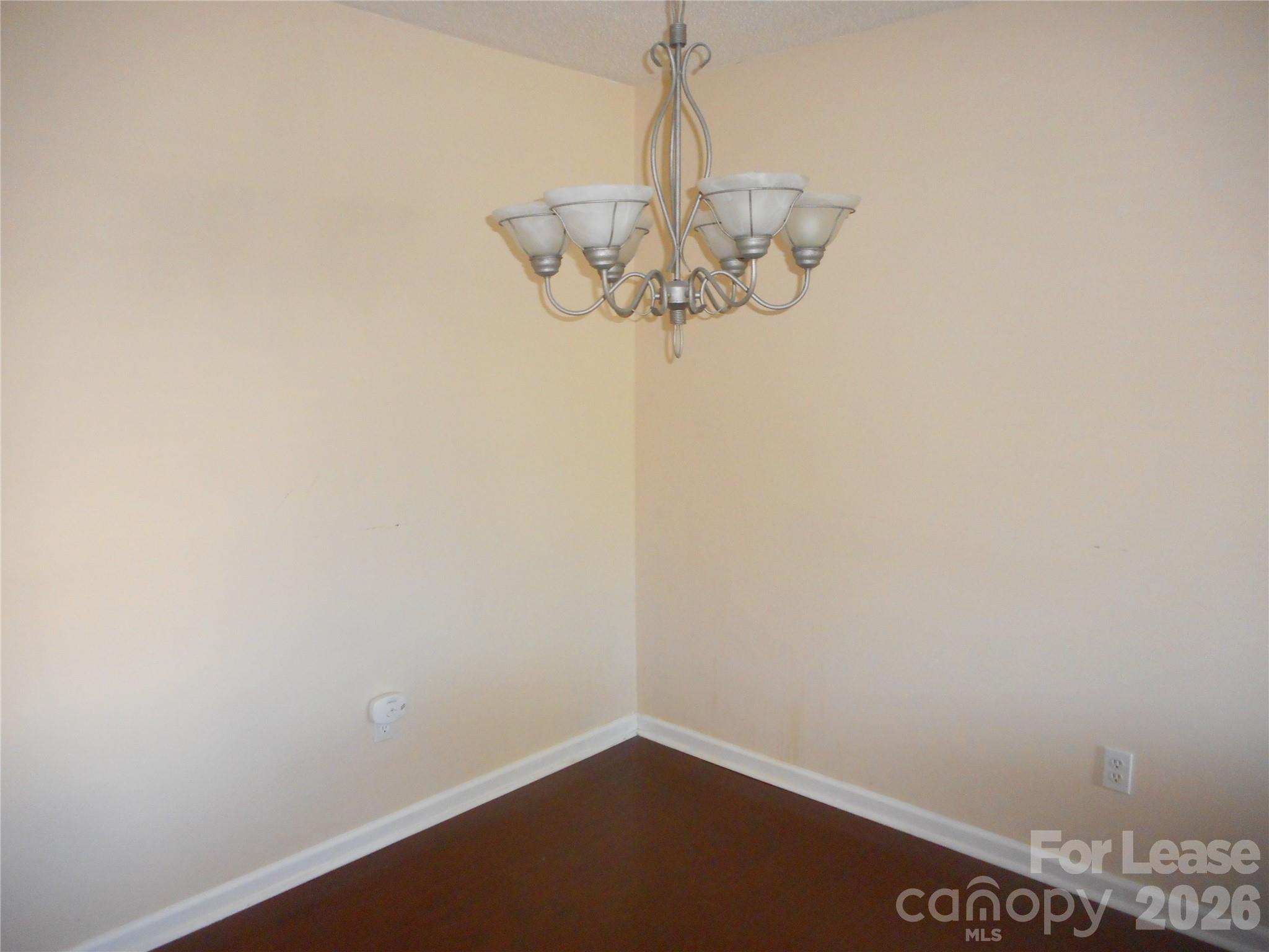 1726 Forest Side Lane Property Photo 9