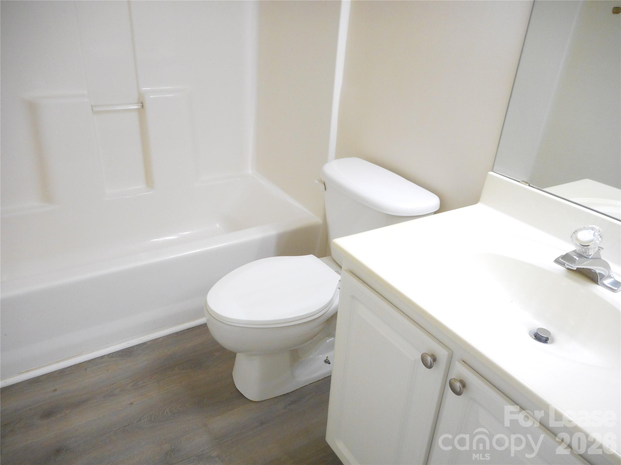 1726 Forest Side Lane Property Photo 15