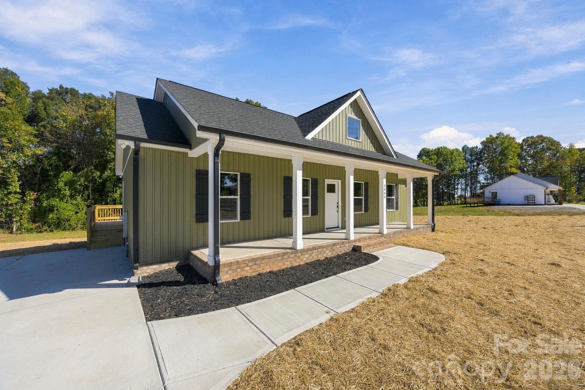 3008 Polkville Road Property Photo 4