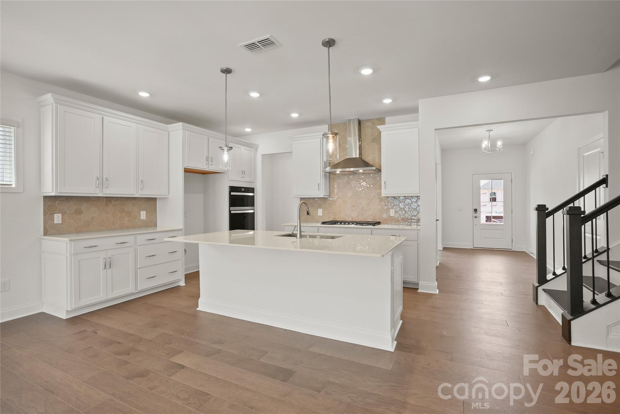 9244 Moss Plantation Avenue Property Photo 7