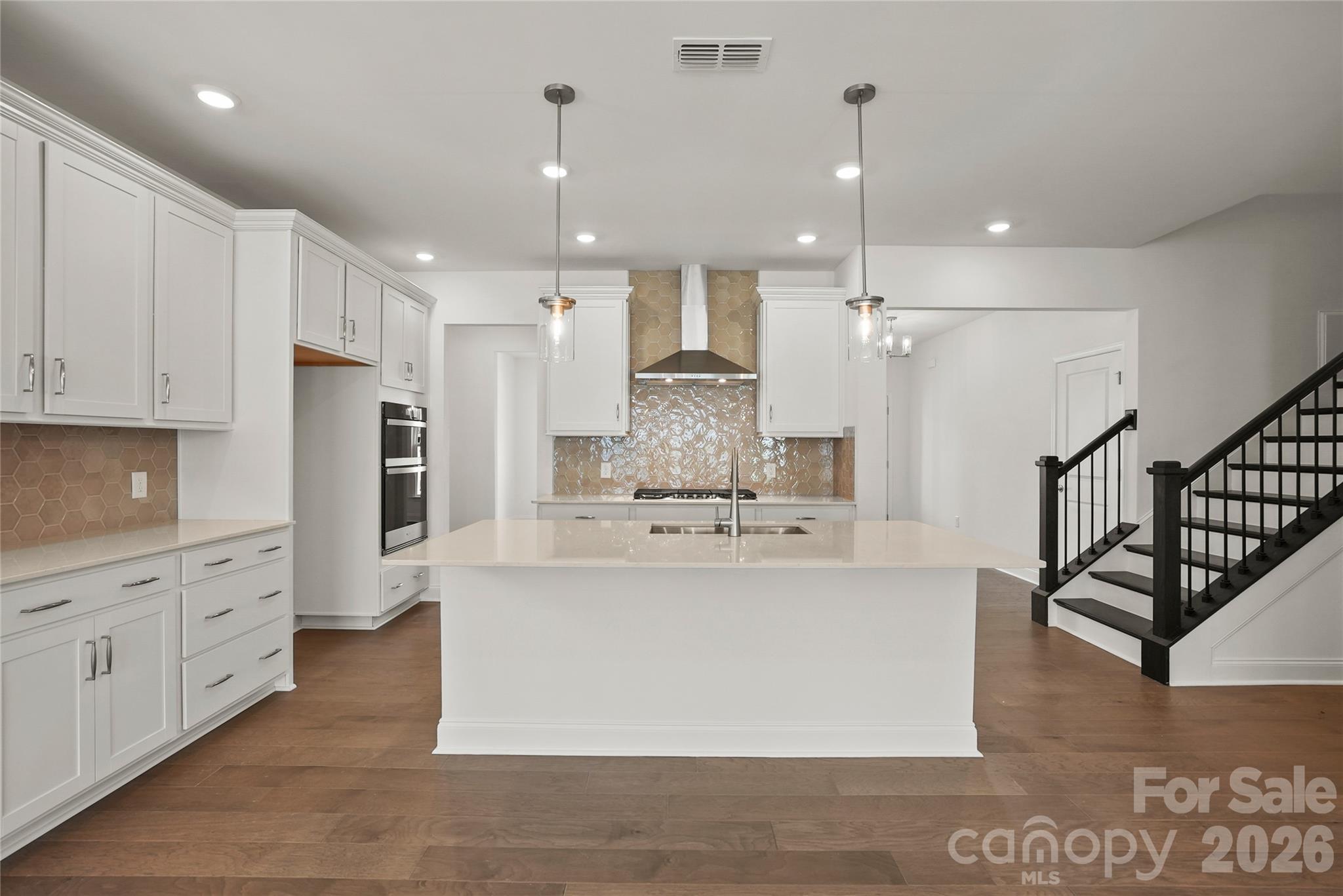 9244 Moss Plantation Avenue Property Photo 8