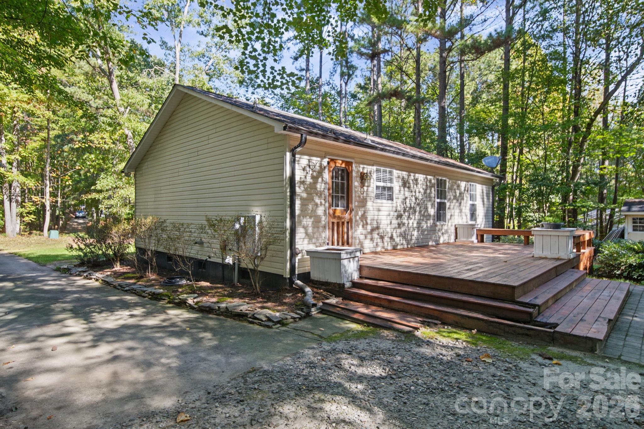 124 Waderich Lane Property Photo 26