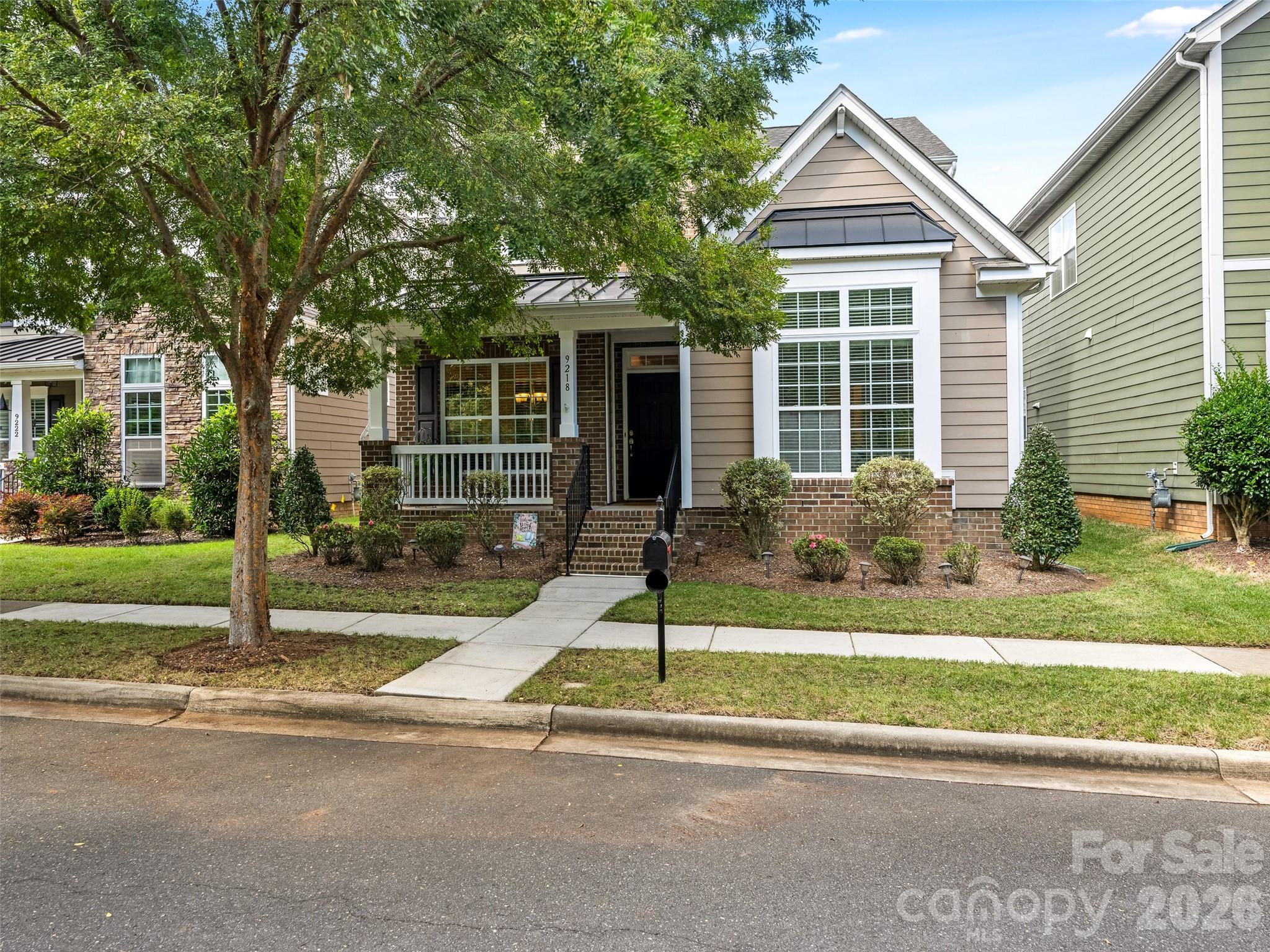 9218 Creekside Park Road Property Photo 1