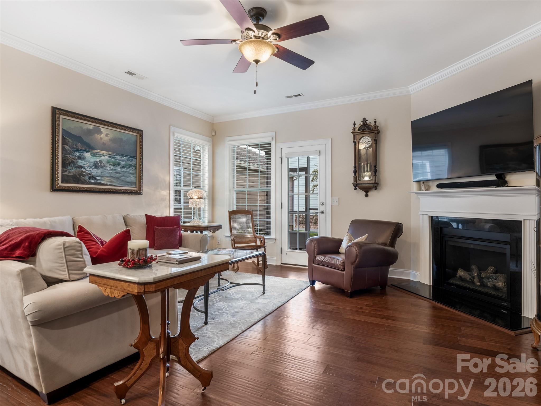 9218 Creekside Park Road Property Photo 11