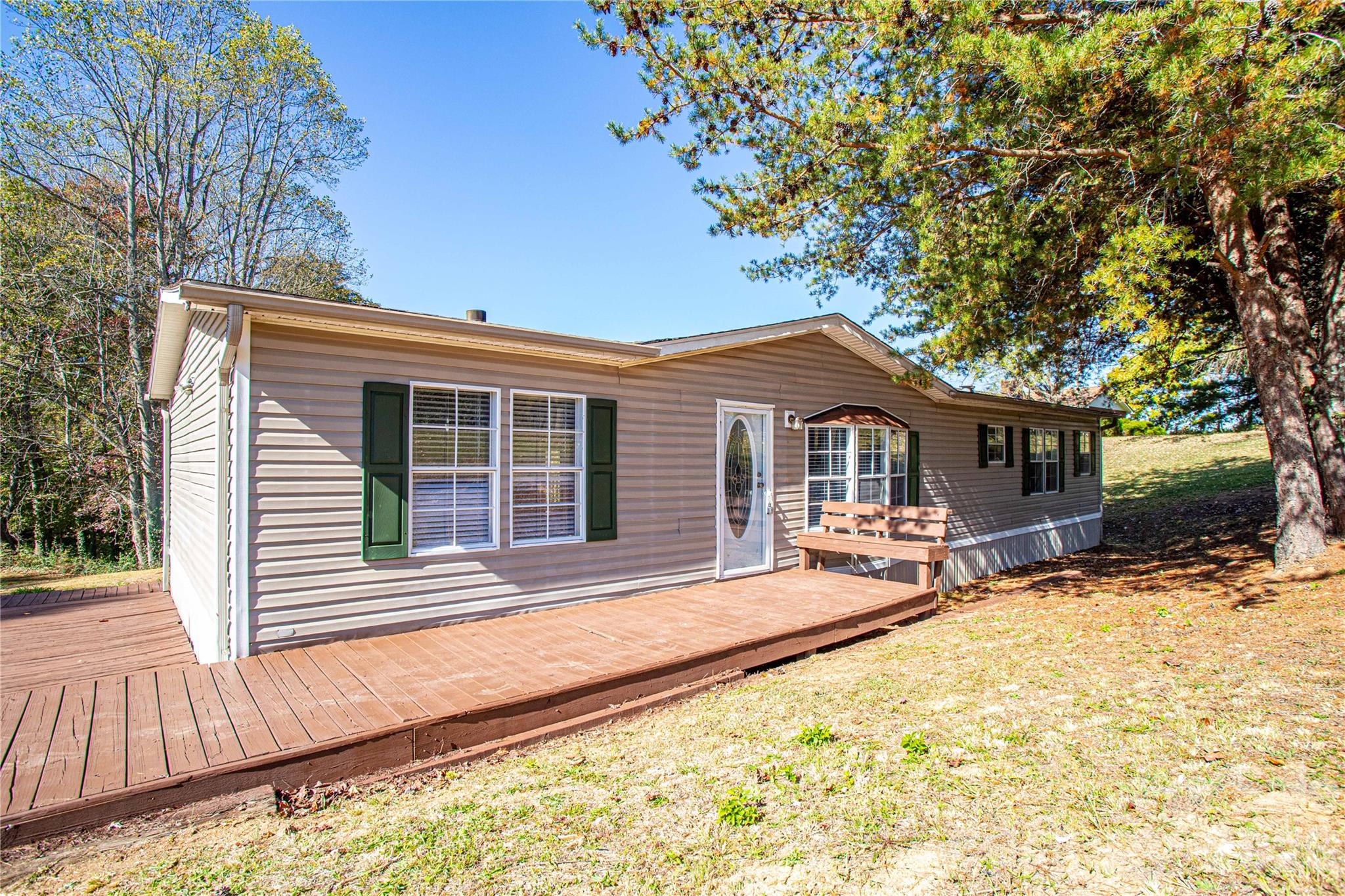 366 Dix Creek No 1 Road Property Photo 1