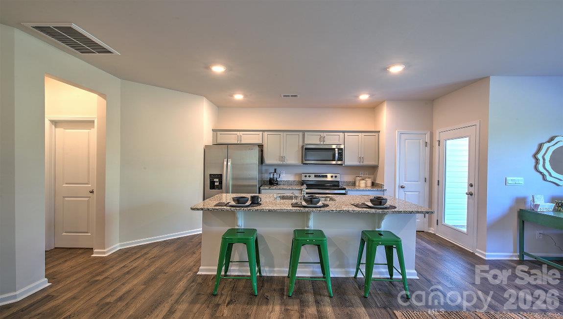 248 Lauren Lane Property Photo 3