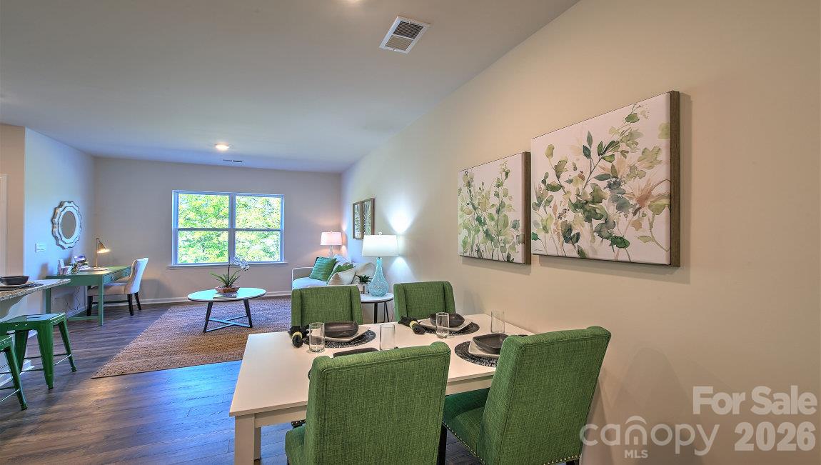 248 Lauren Lane Property Photo 6