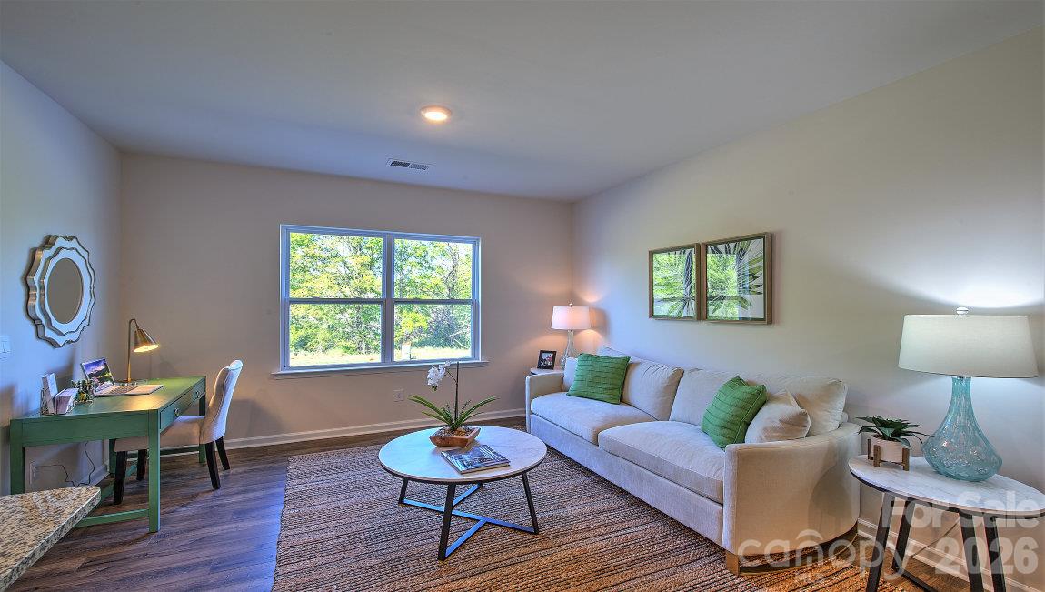 248 Lauren Lane Property Photo 10