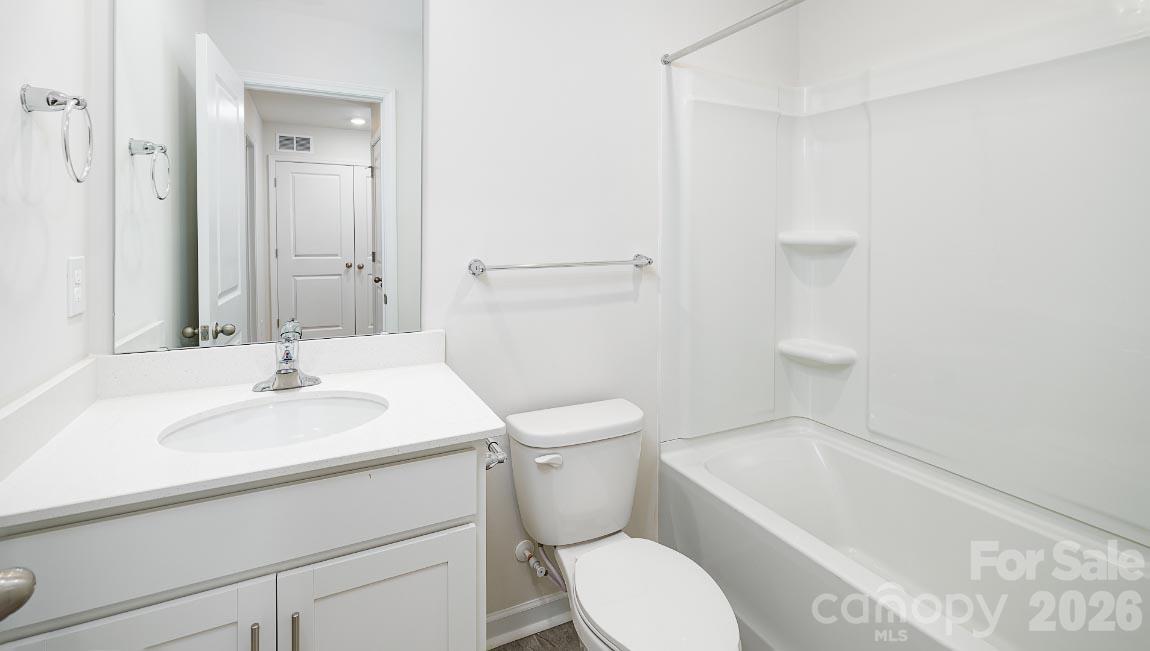 242 Lauren Lane Property Photo 22