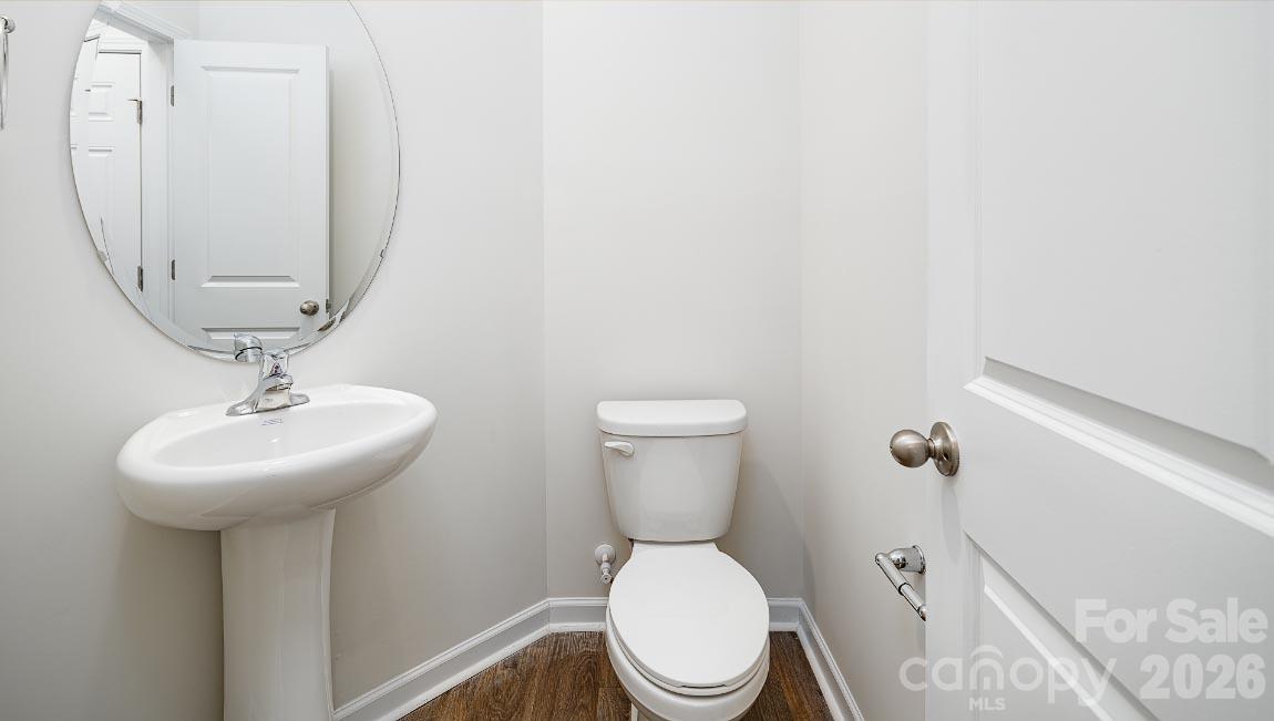 242 Lauren Lane Property Photo 23