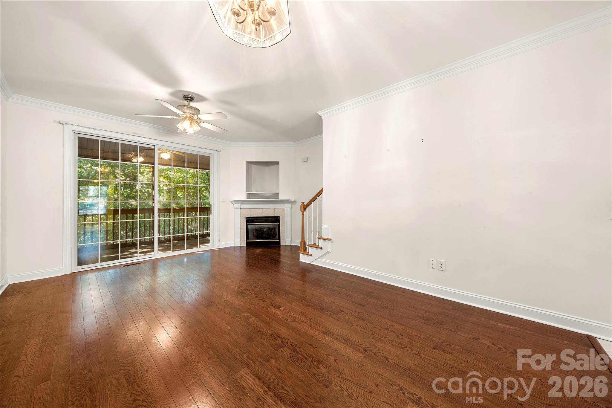 1271 Charlotte Avenue Property Photo 2