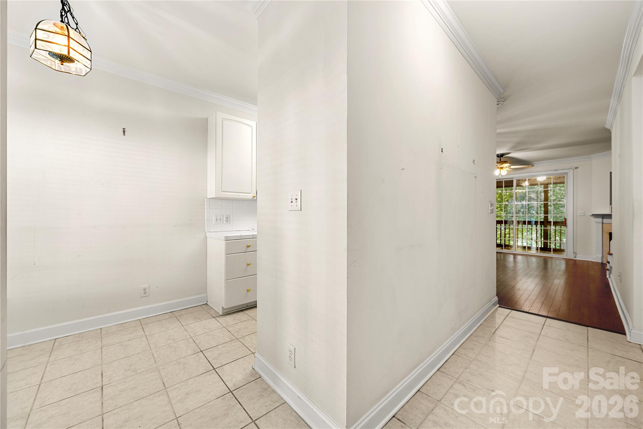 1271 Charlotte Avenue Property Photo 7