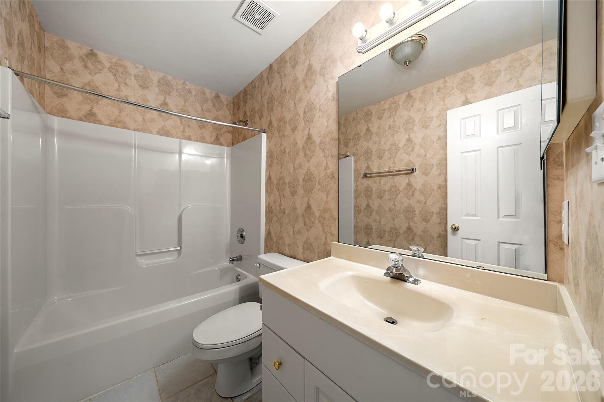 1271 Charlotte Avenue Property Photo 16