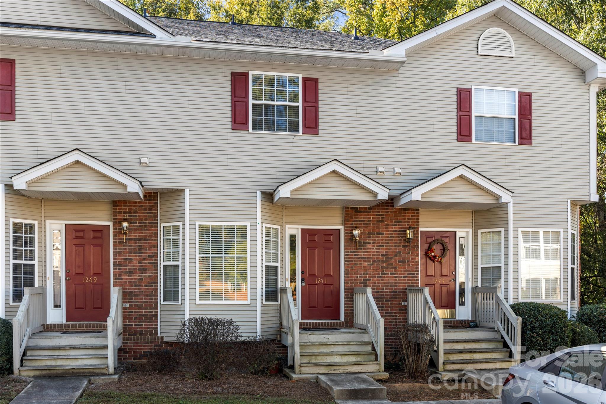 1271 Charlotte Avenue Property Photo 23
