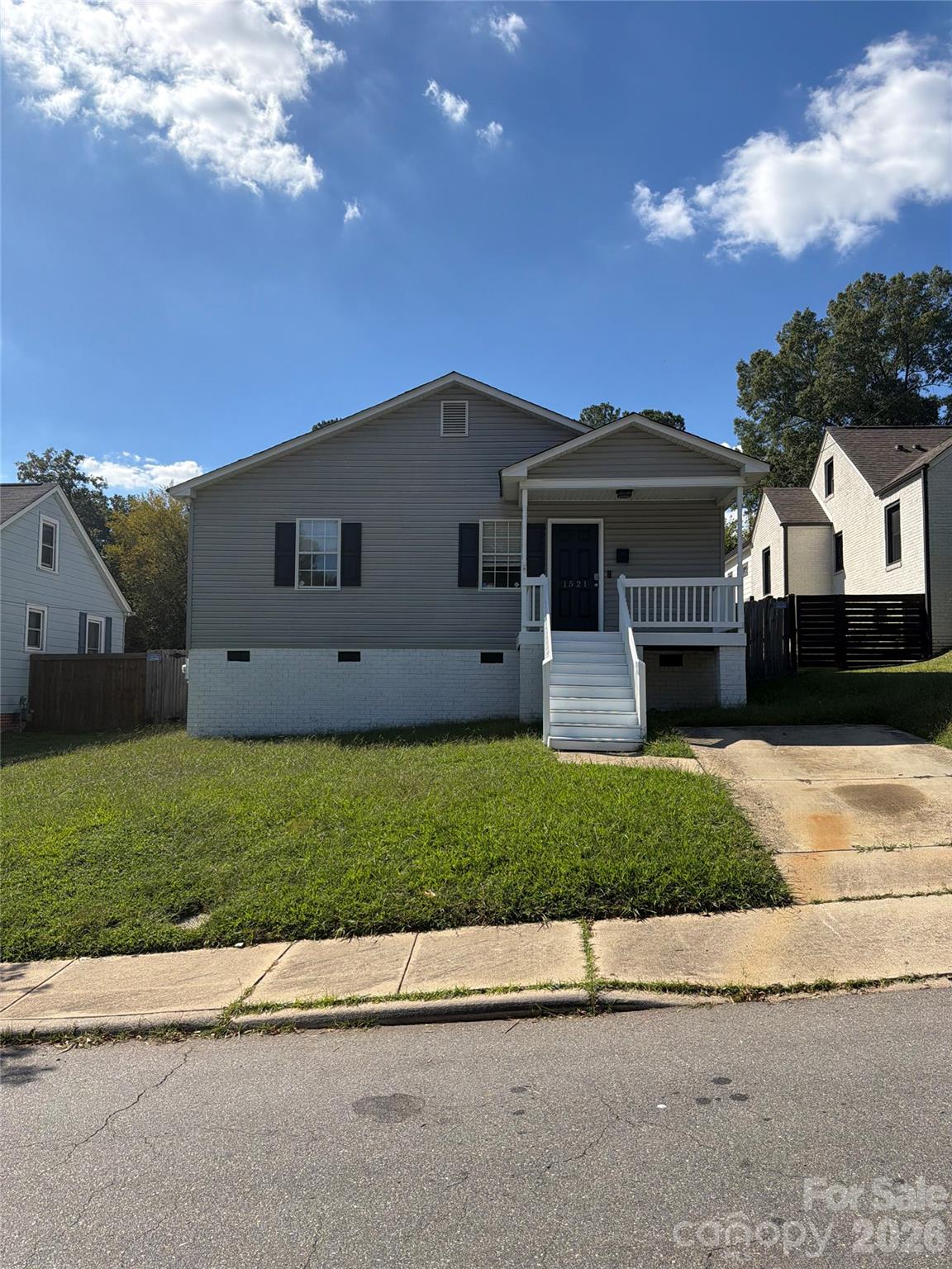 1521 Sumter Avenue Property Photo 1
