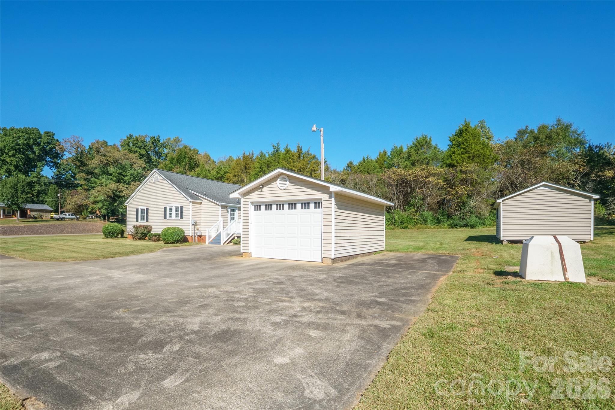 603 Westminster Drive Property Photo 7