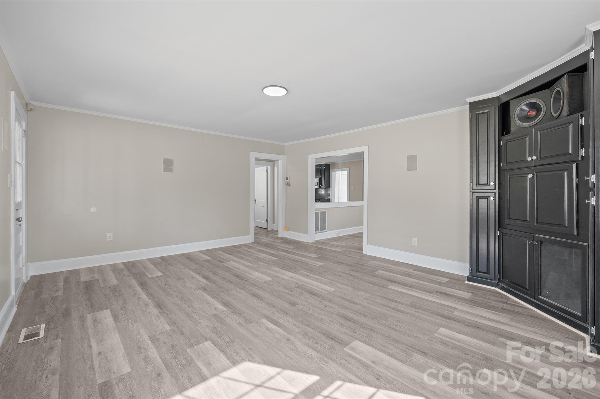603 Westminster Drive Property Photo 10