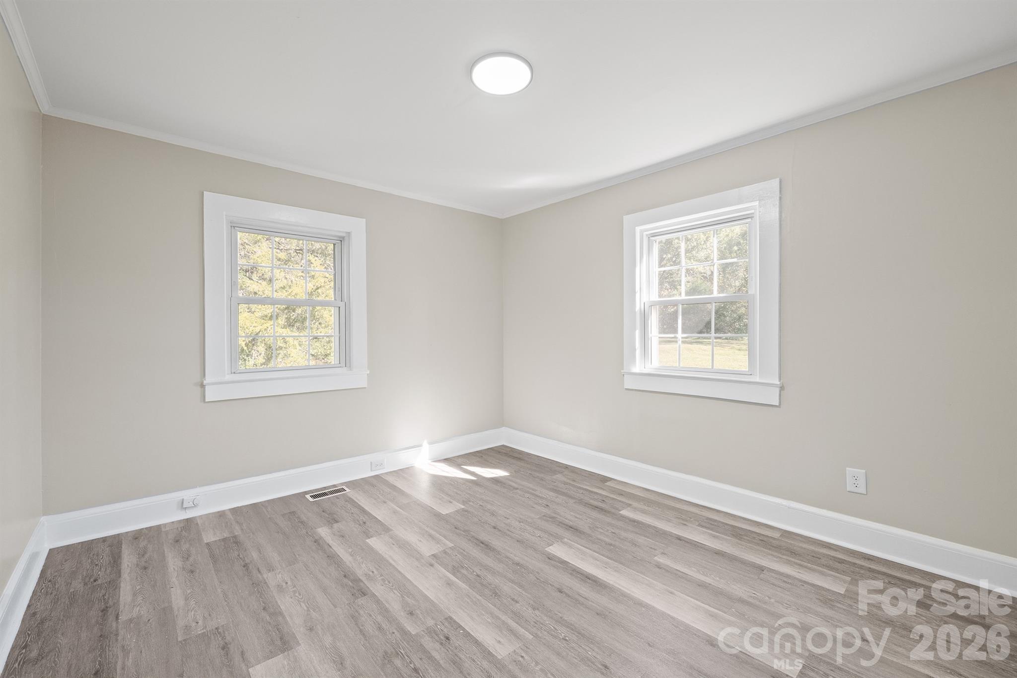 603 Westminster Drive Property Photo 23