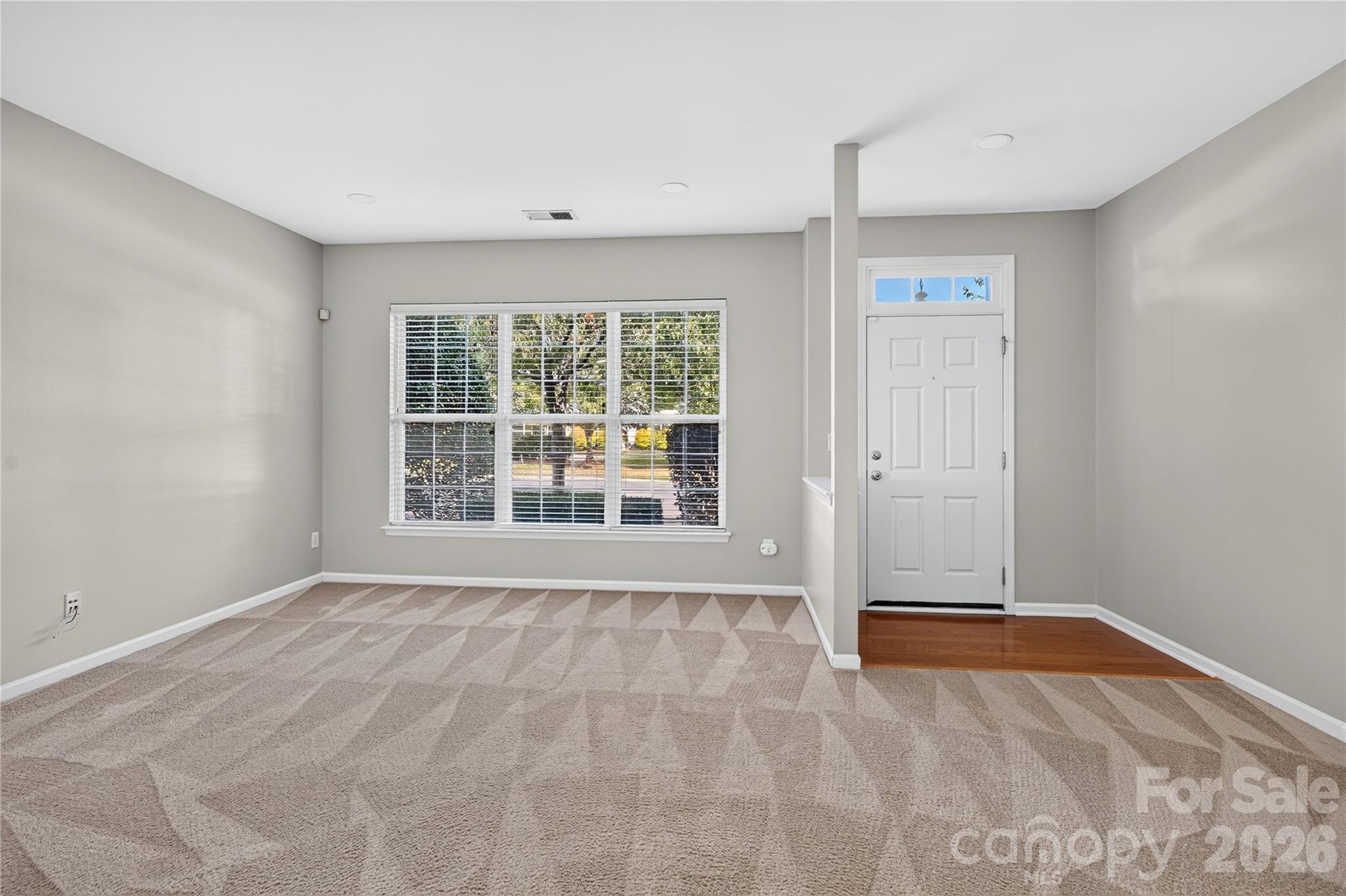 2053 Cambridge Beltway Drive Property Photo 9