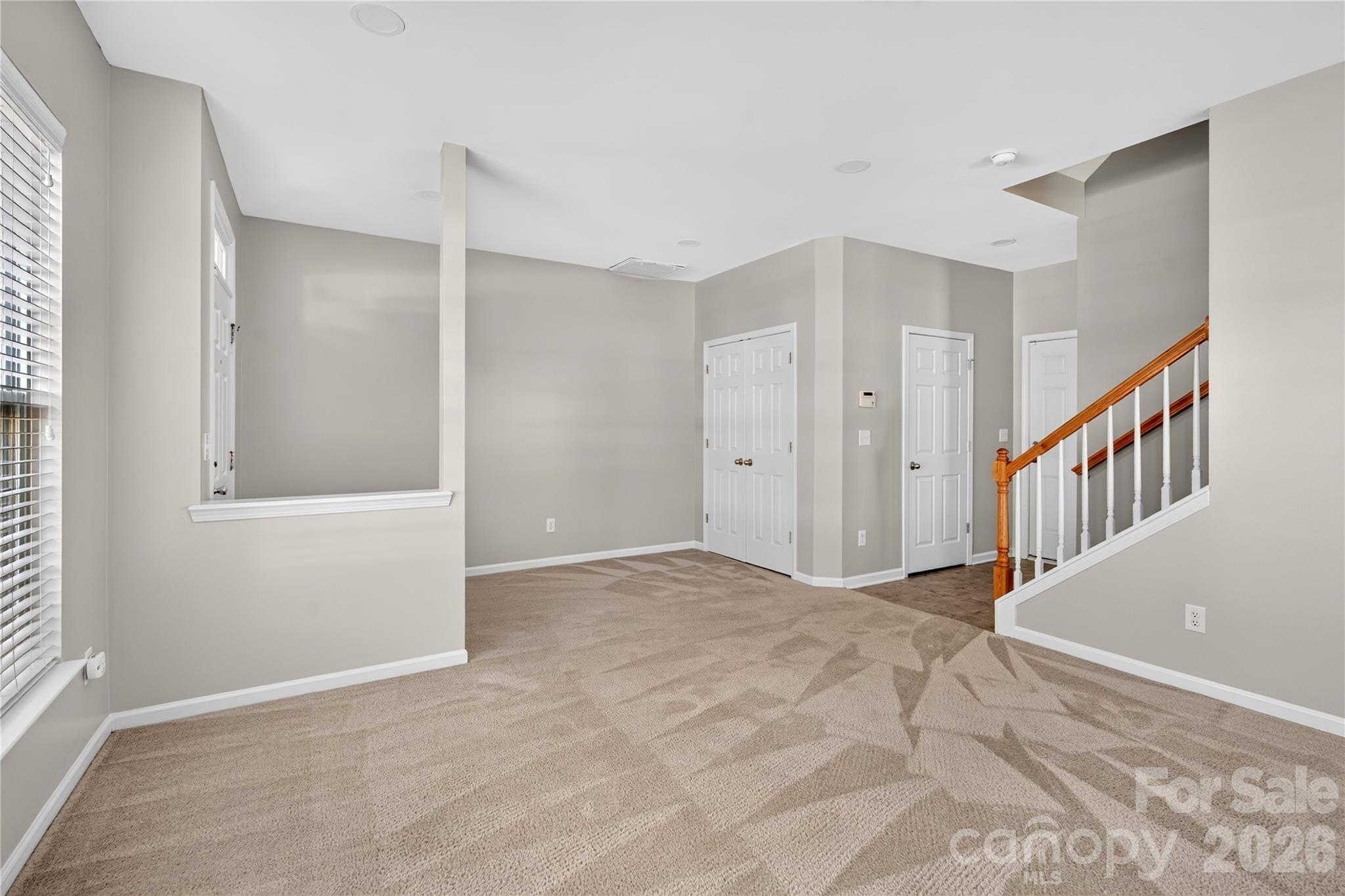 2053 Cambridge Beltway Drive Property Photo 12
