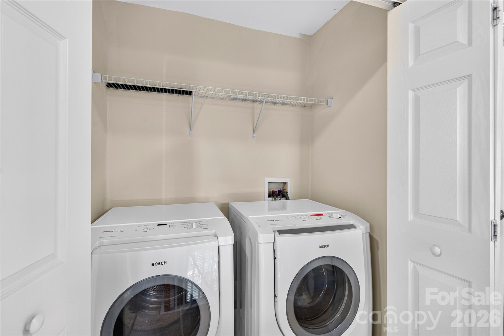 2053 Cambridge Beltway Drive Property Photo 13