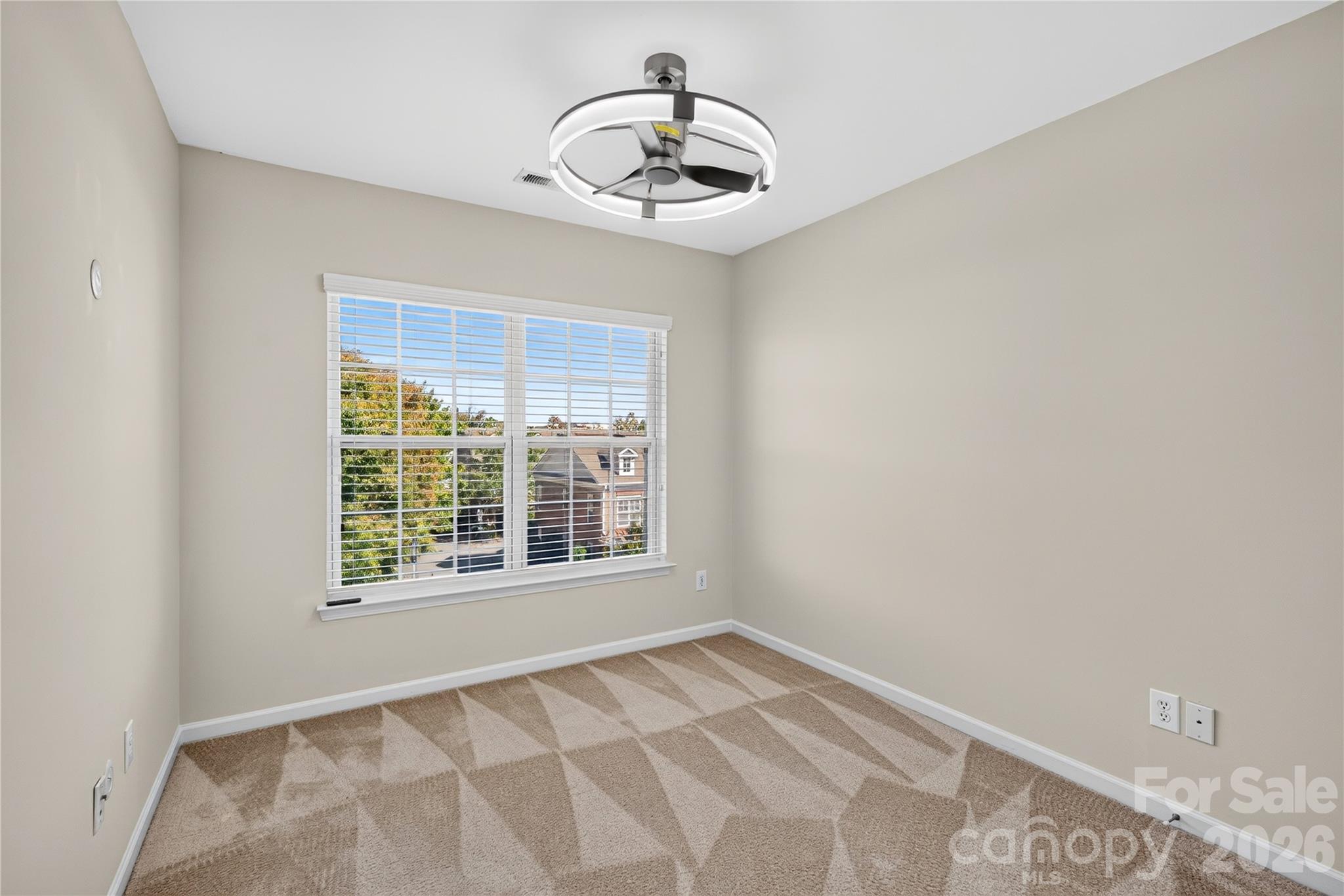 2053 Cambridge Beltway Drive Property Photo 14