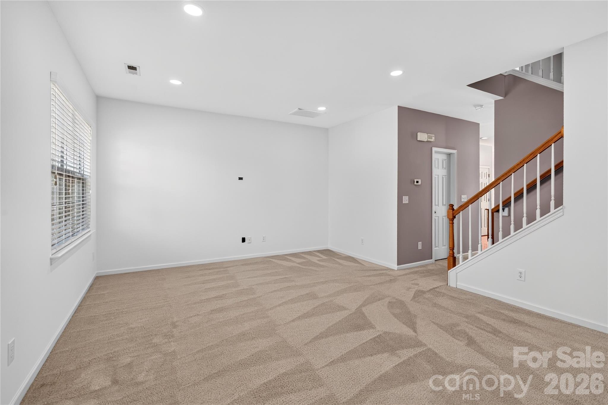 2053 Cambridge Beltway Drive Property Photo 20